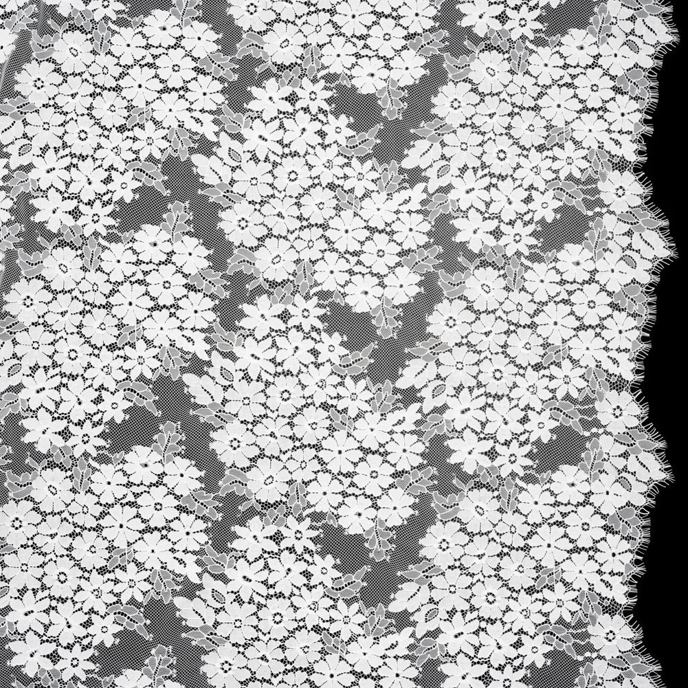 Raschel Lace Panel with Organic Finished Edges - Ivory Daisy Bunches - Joann Fabrics