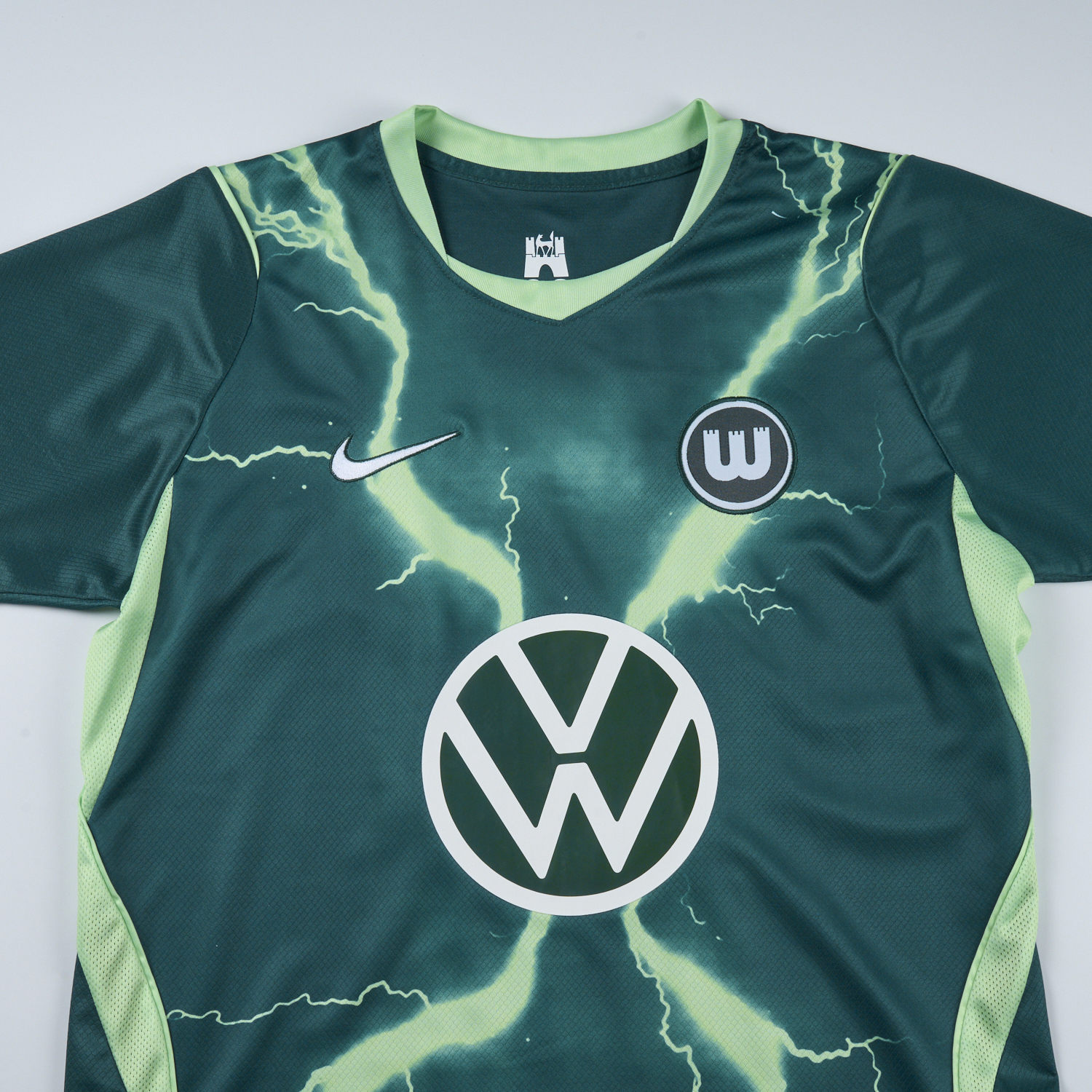 Wolfsburg 26-27 Home Jersey - Fans Version - UnitedFutballJersey
