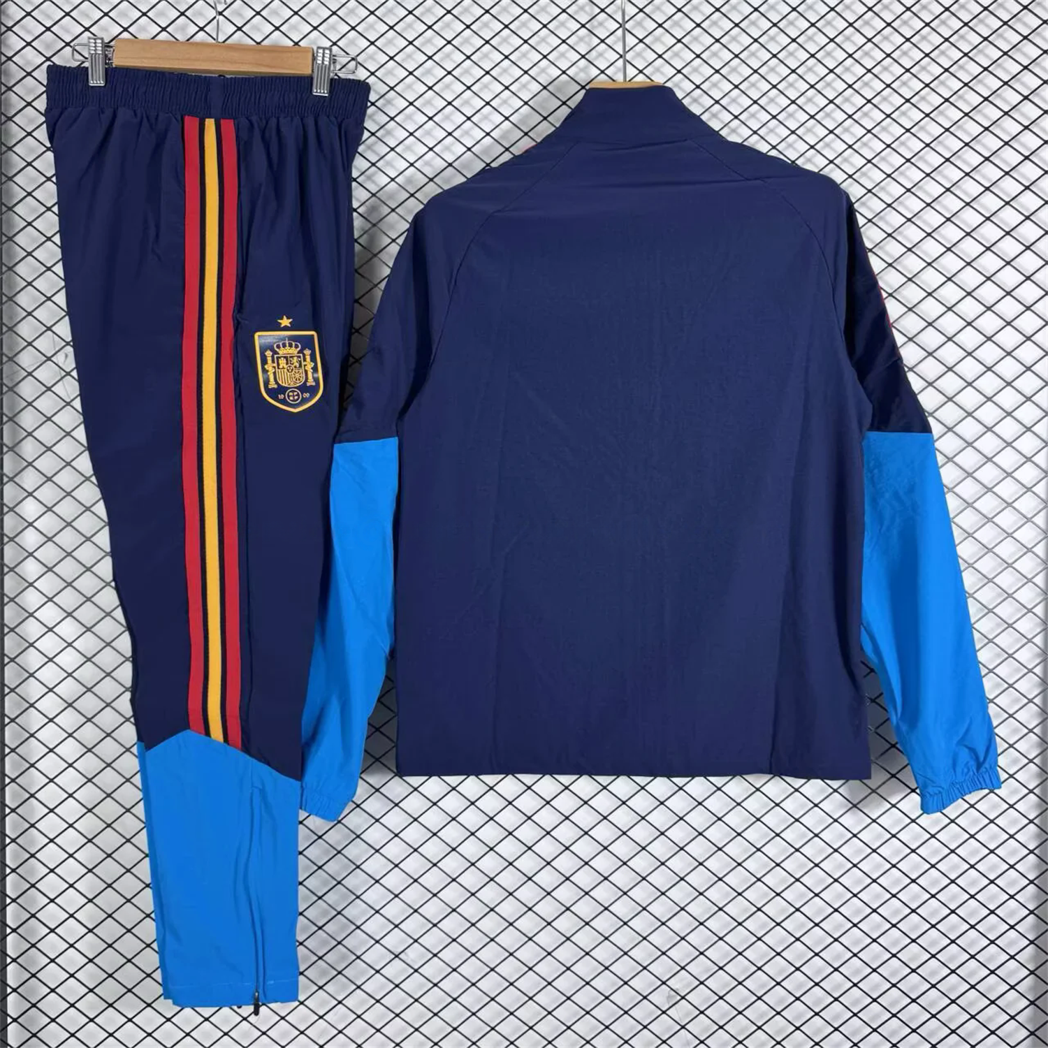 Spain 2026 Windbreaker Training Set - Blue Top and Pants - UnitedFutballJersey