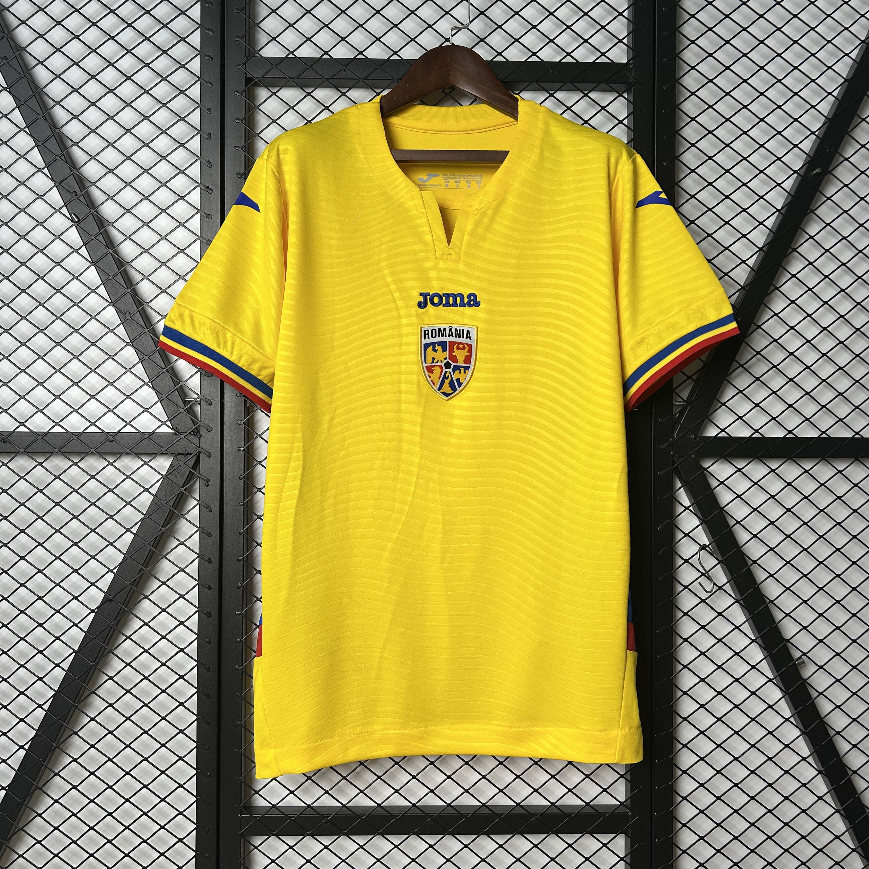 2025-2026 Romania Home Football Shirt 1:1 Thai Quality