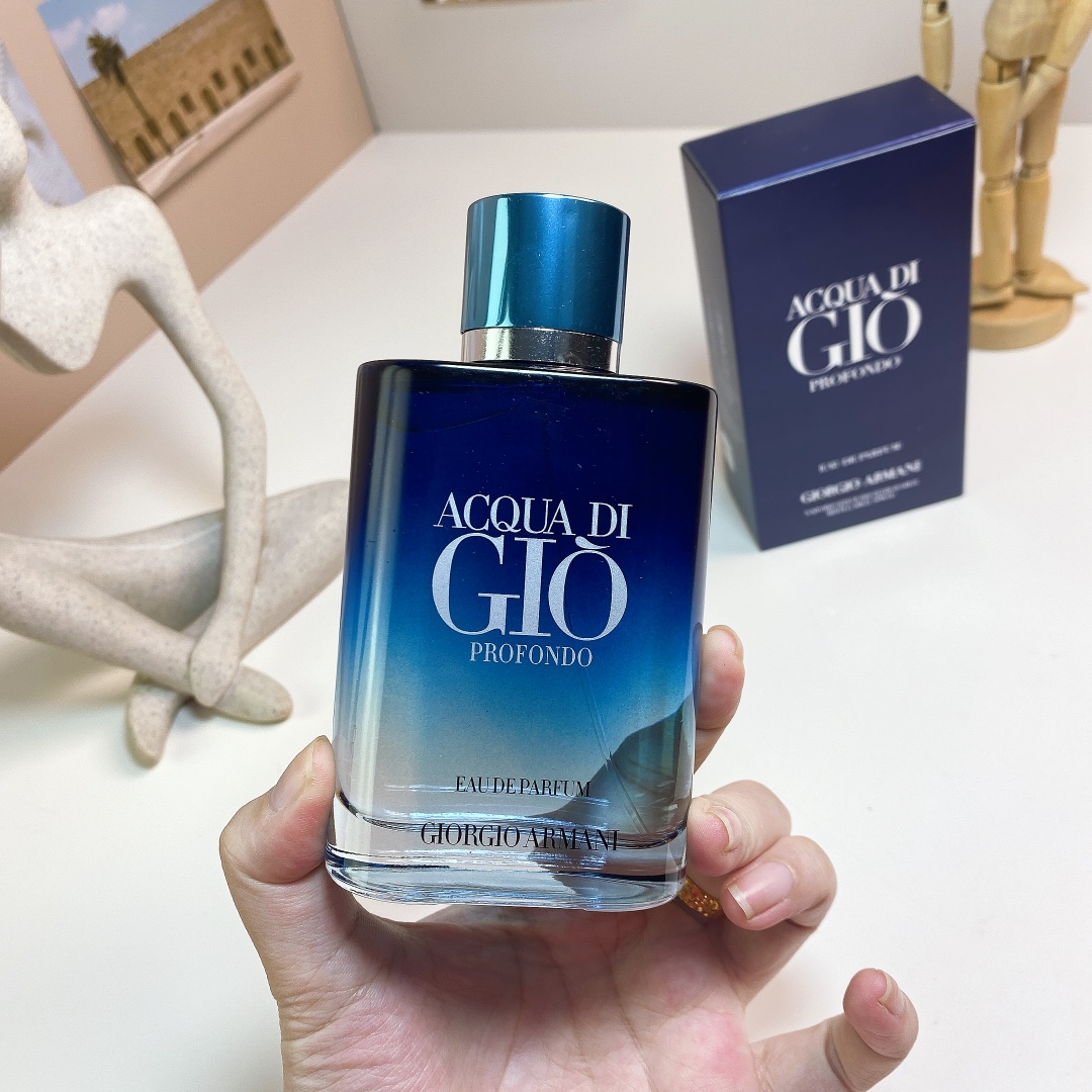 Armani ArmaniCongratulations to men