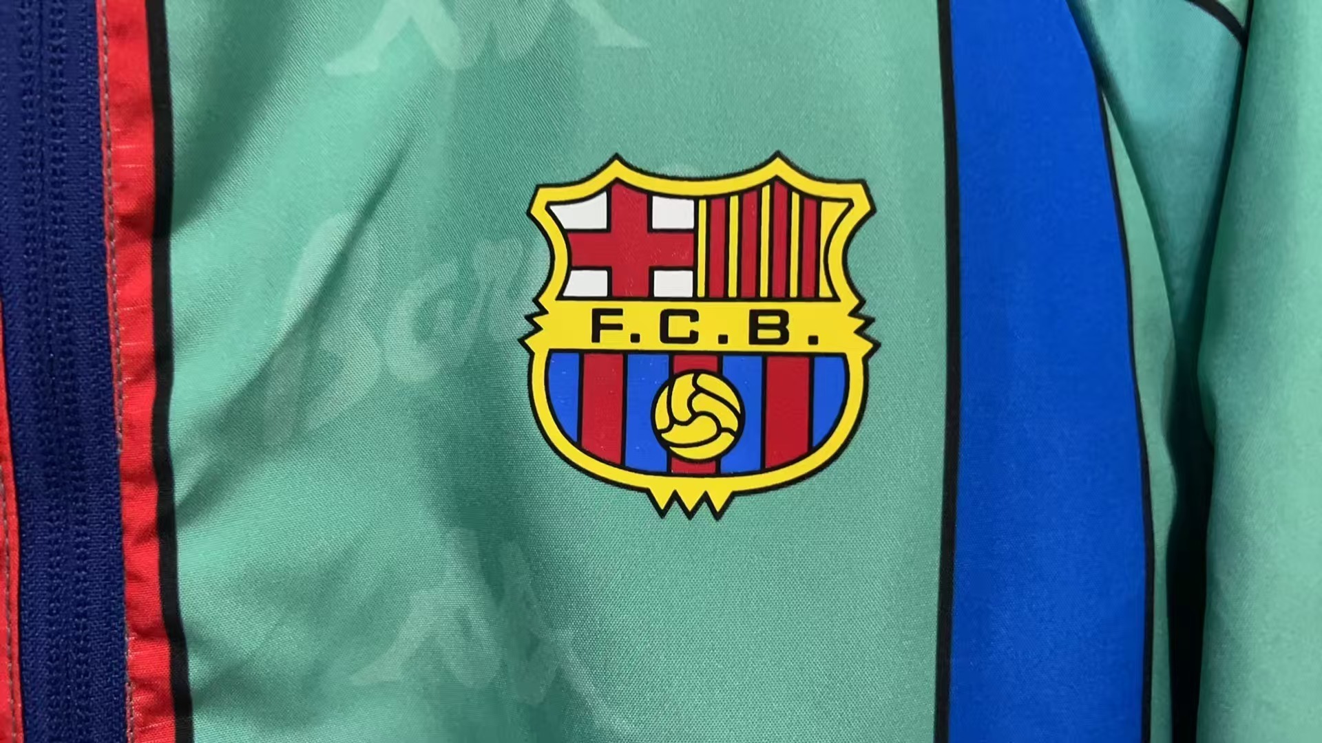 1996/1997 Retro Barcelona Reversible Windbreaker Soccer Jersey 1:1 Thai Quality