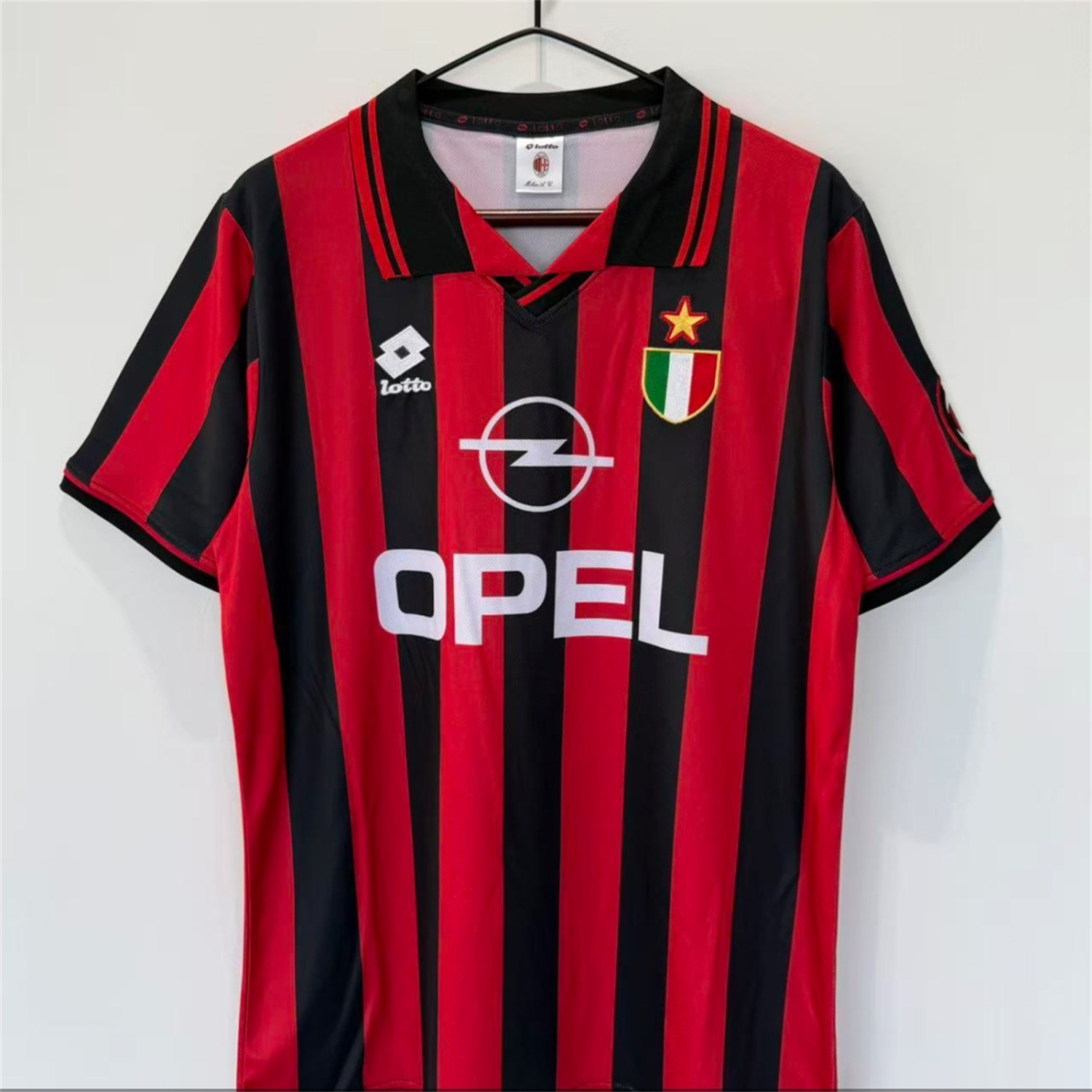 Retro AC Milan 1996-97 Home Jersey - UnitedFutballJersey