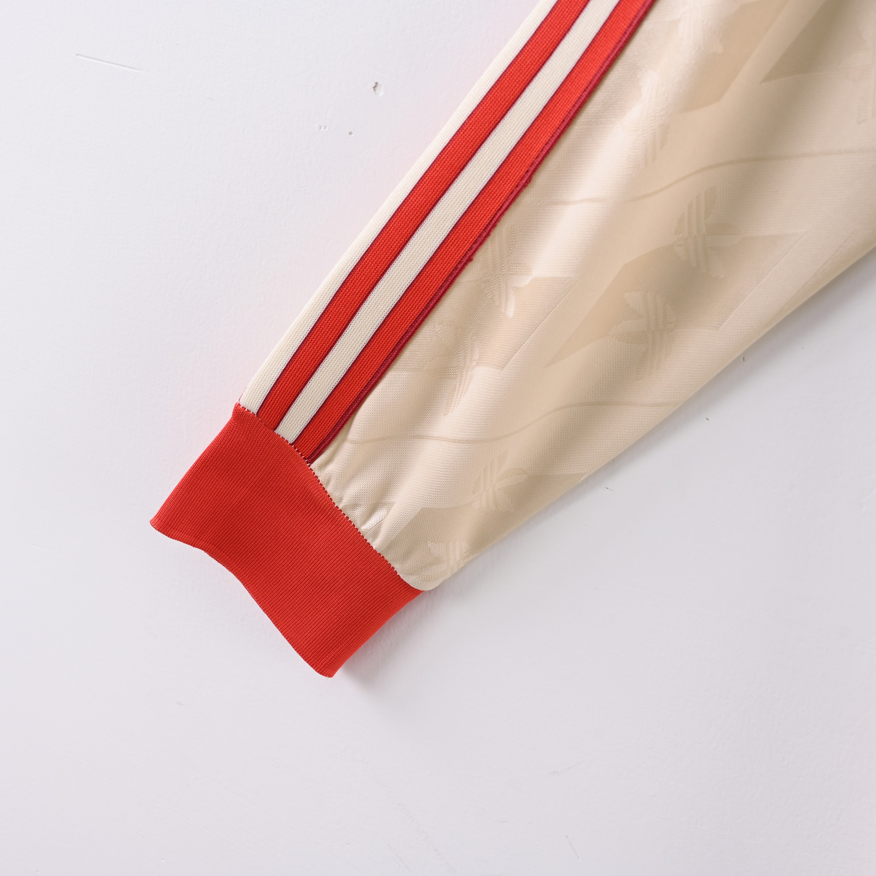 2024/2025 Long Sleeve Bayern Munich Special Edition Apricot Football Jersey 1:1 Thai Quality