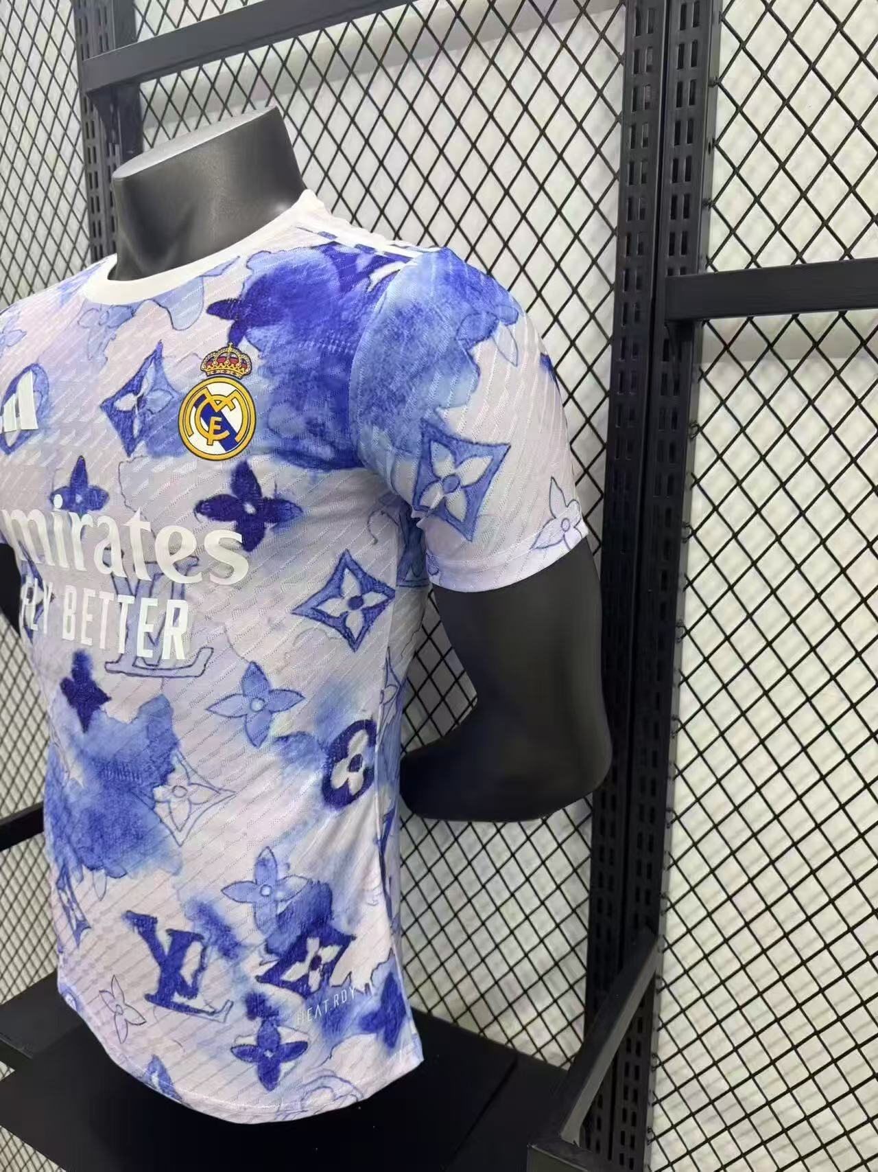 2025/2026 Player Version Real Madrid Lv Joint Edition Football Jersey 1:1 Thai quality