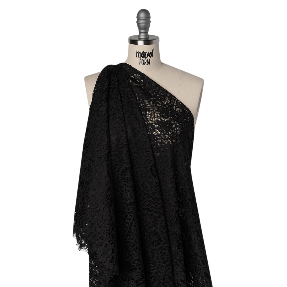 Raschel Lace with Finished Scalloped Edges - Black Sunflowers and Daisies - Joann Fabrics