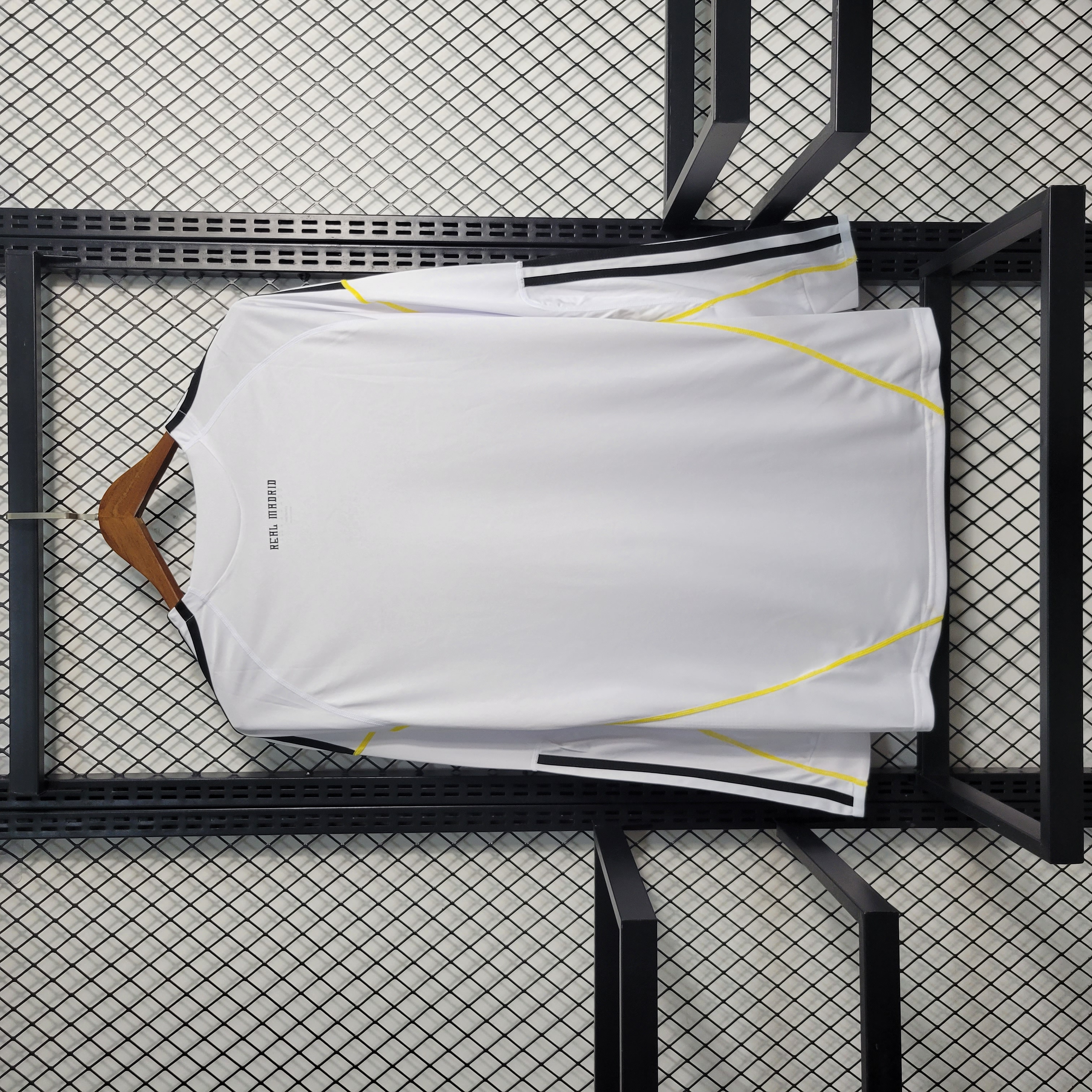 2009/2010 Retro Long Sleeve Real Madrid Home Soccer Jersey 1:1 Thai Quality