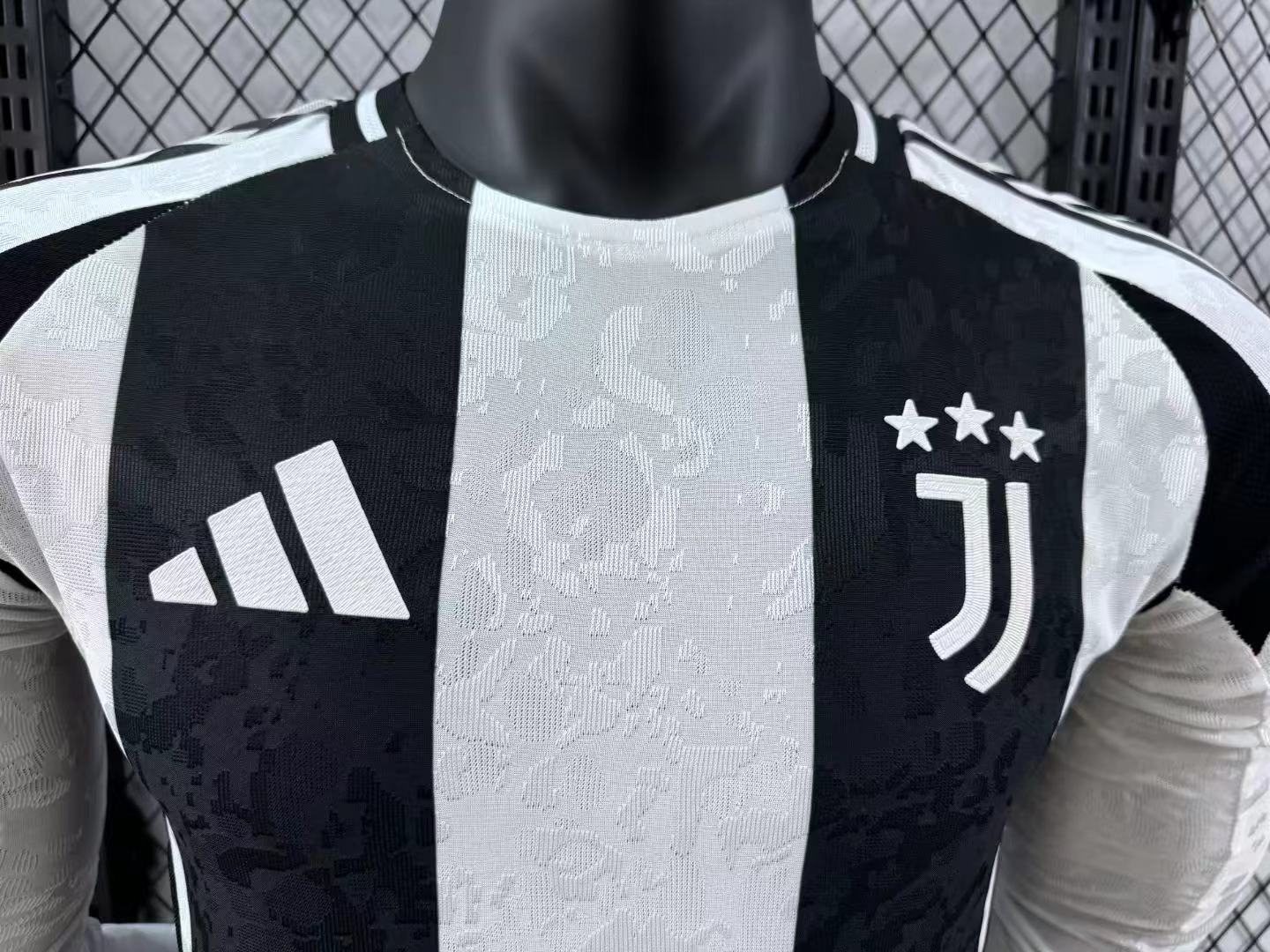 2024/2025 Player Version Juventus Home Long Sleeve Football Shirt 1:1 Thai Quality