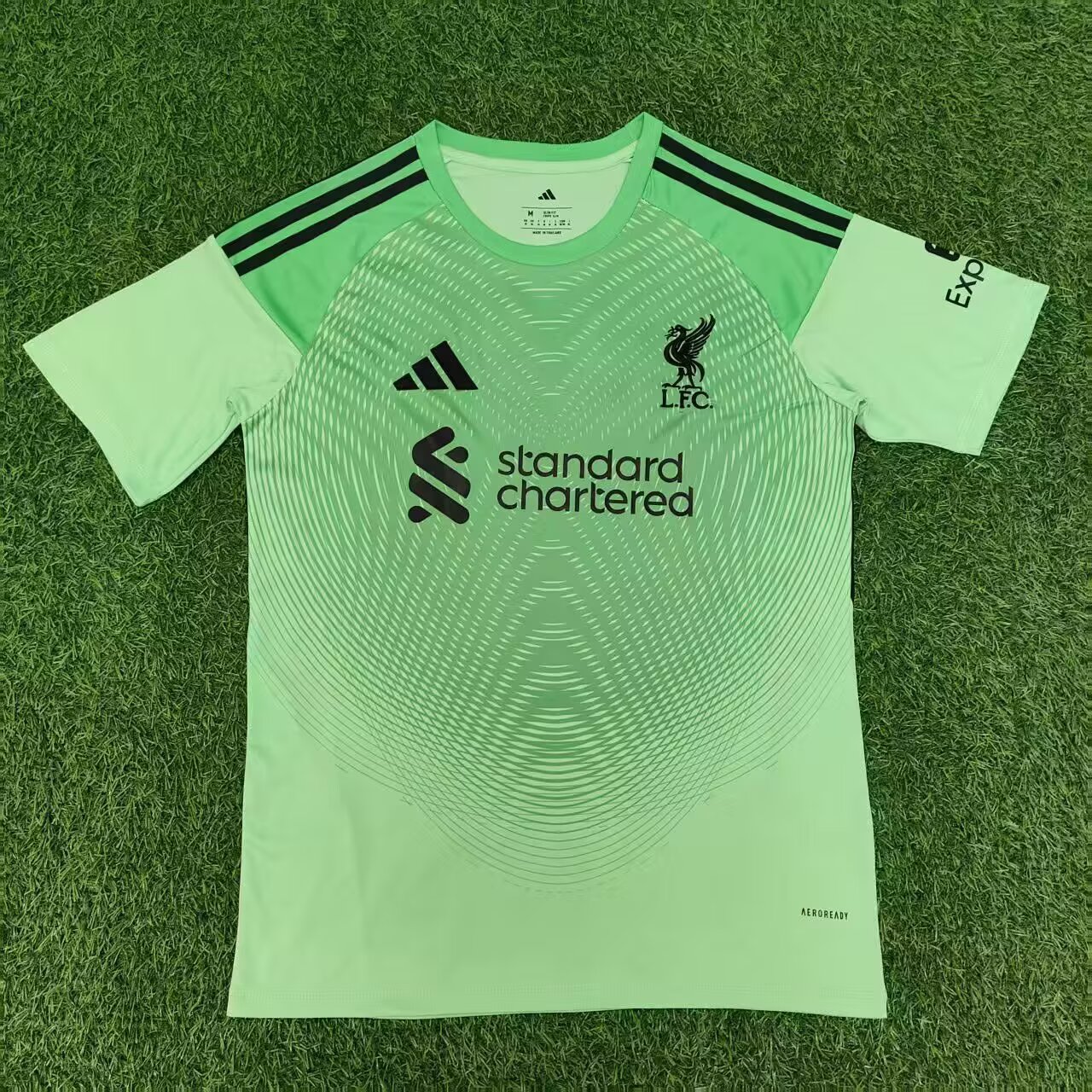 2025/2026 Liverpool Goalkeeper Green Football Jersey 1:1 Thai quality