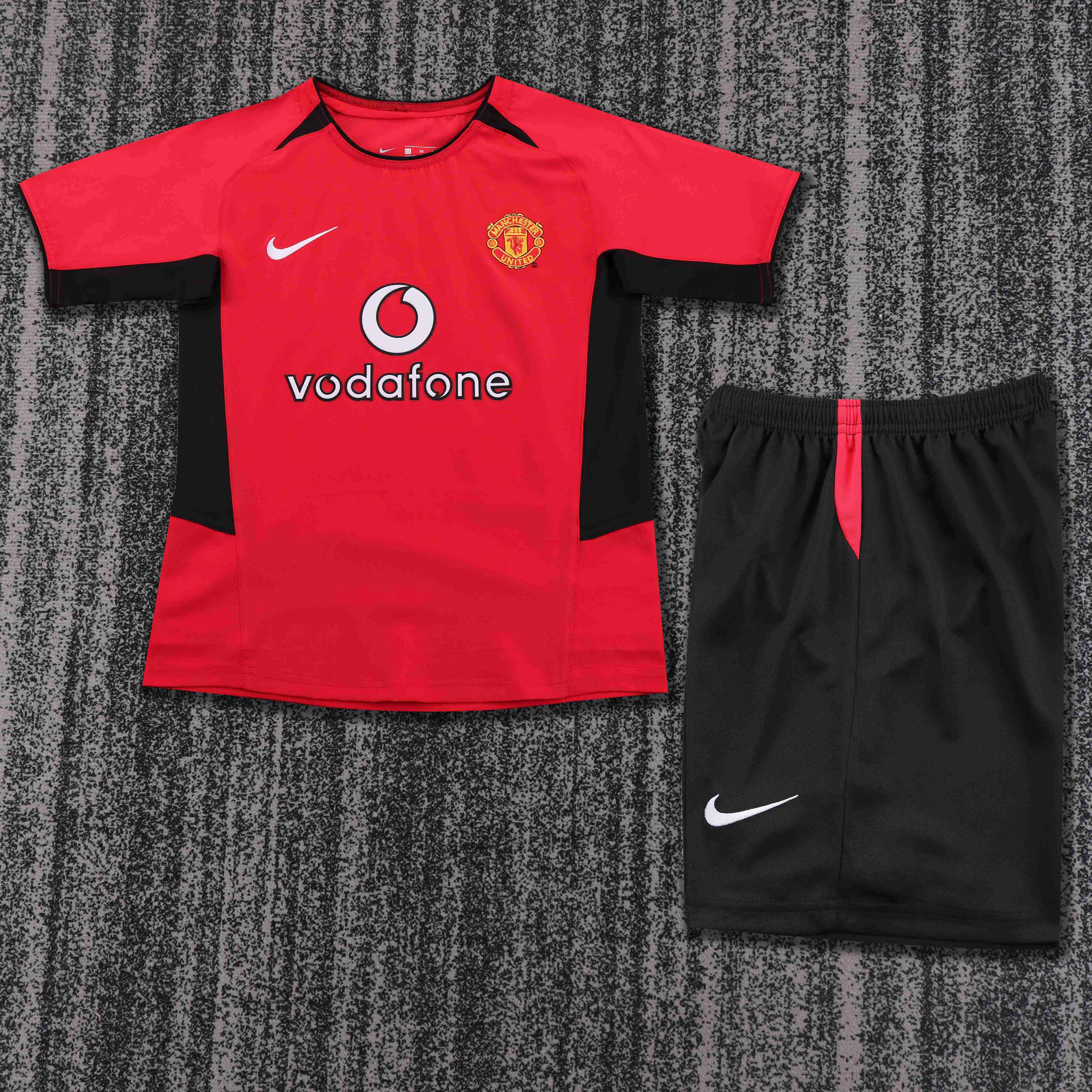 2002-2004 Retro Manchester United Home Football Shirt 1:1 Thai Quality Kids Size