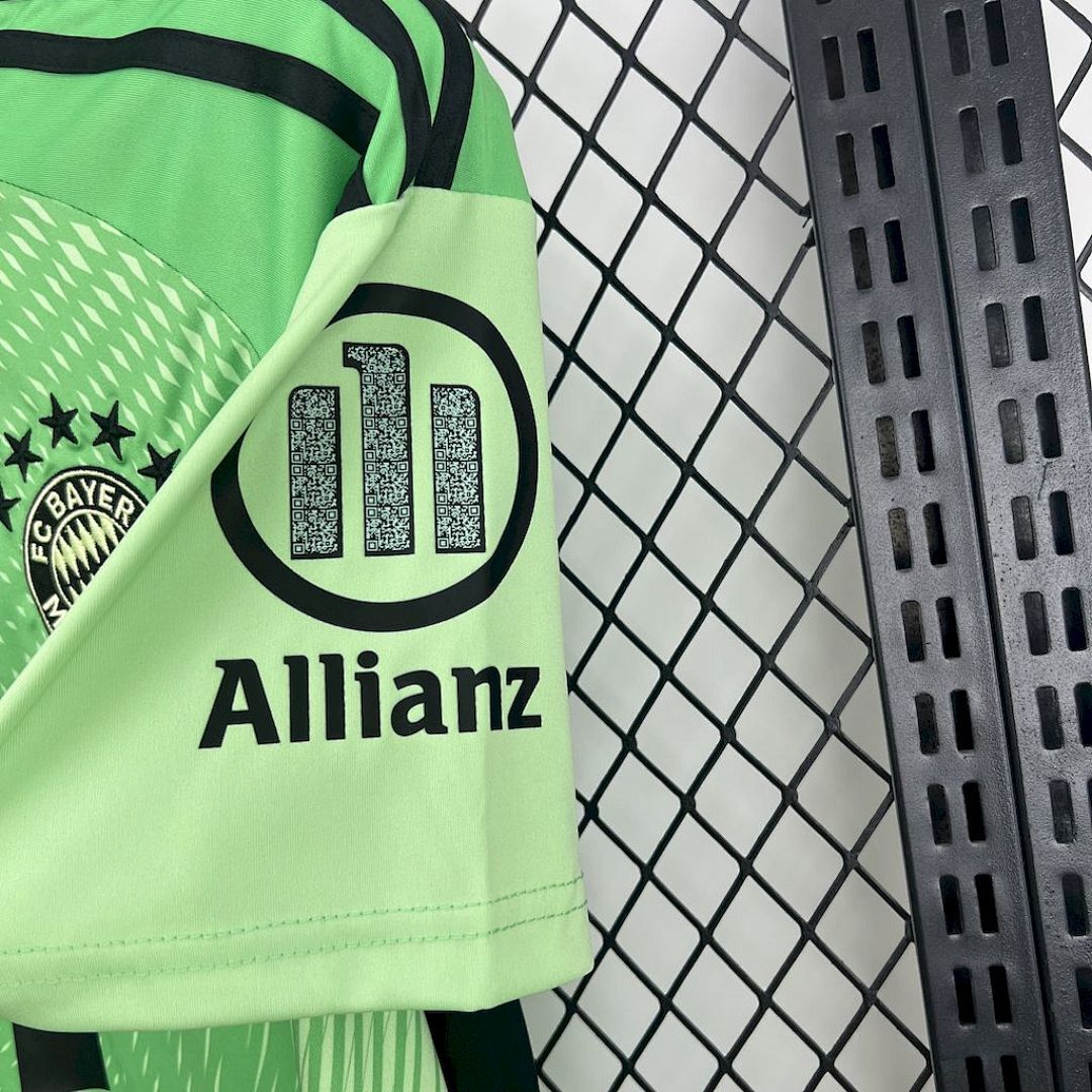 2025/2026 Bayern Munich Training Football Jersey 1:1 Thai Quality