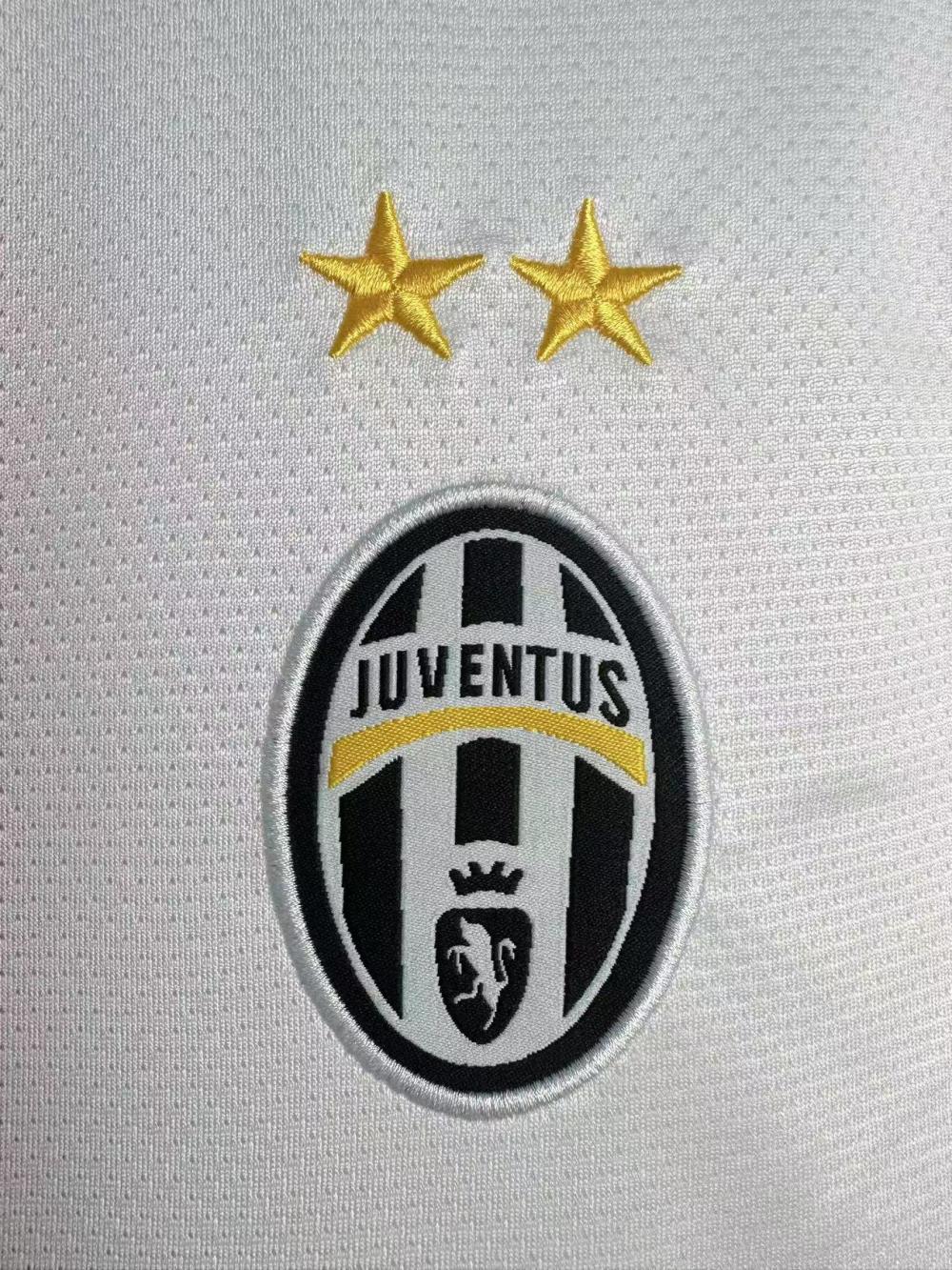 2010/2011 Retro Juventus Away Soccer Jersey 1:1 Thai Quality