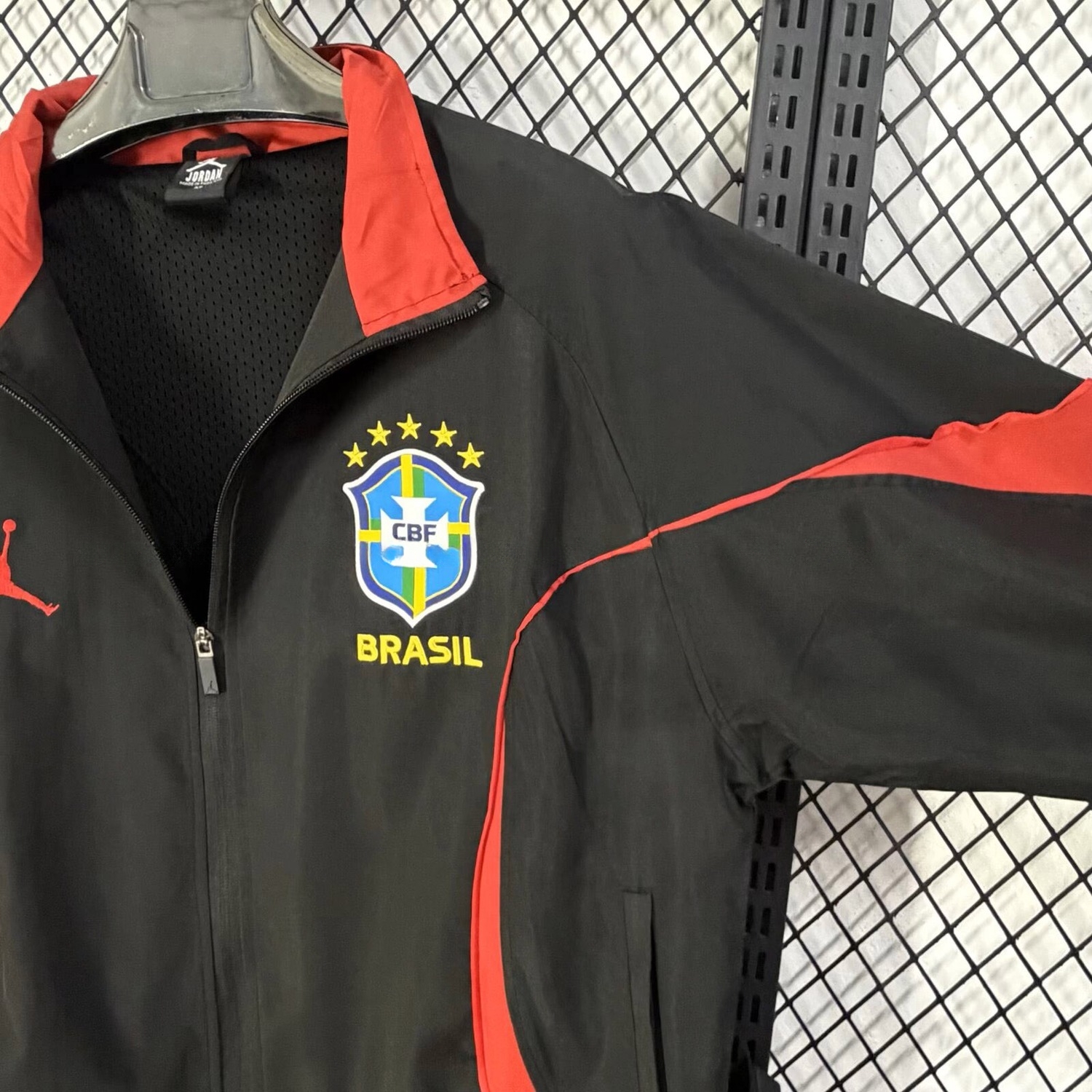 Brazil 2026 Black Red Anthem Windbreaker - UnitedFutballJersey