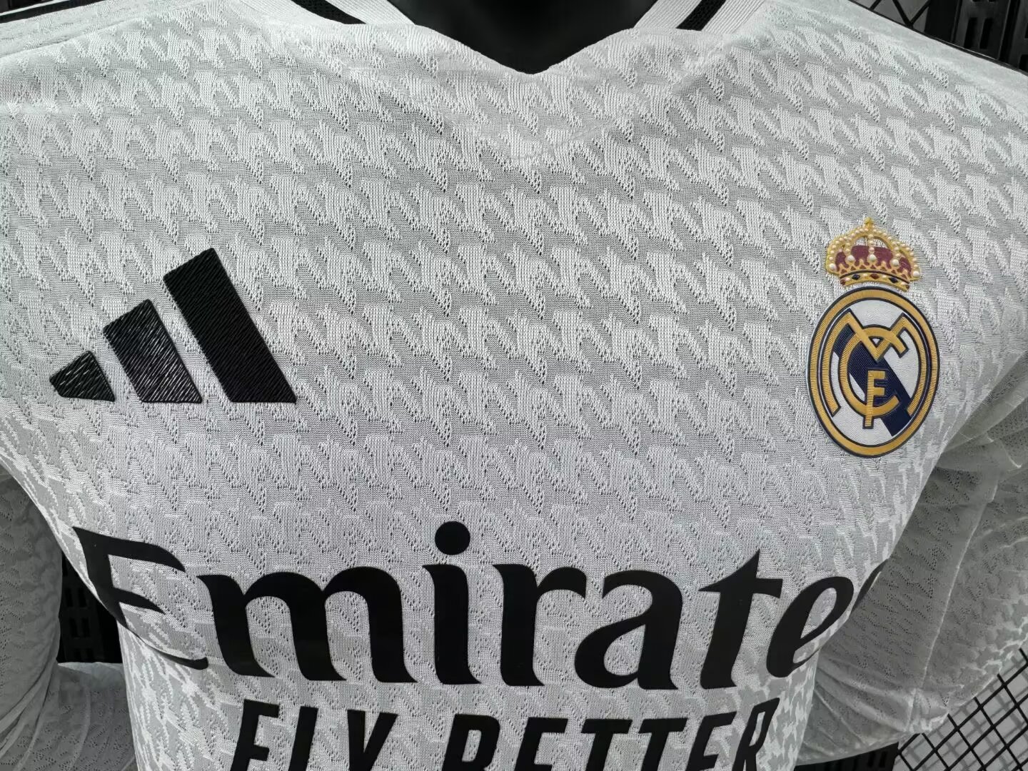 2024/2025 Player Version Real Madrid Home Long Sleeve Jersey 1:1 Thai Quality
