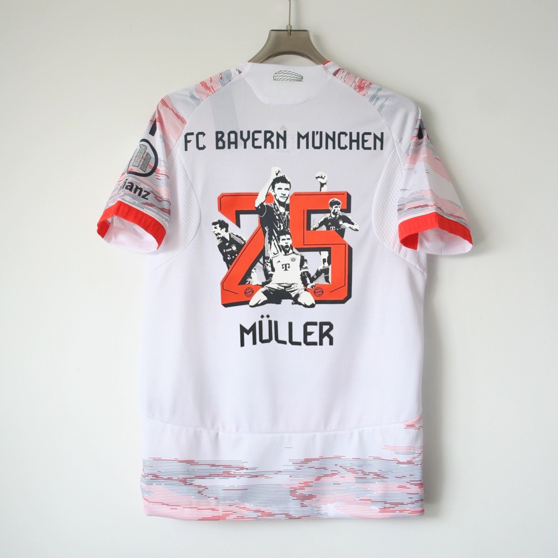 2025/2026 Bayern Munich Müller Commemorative Edition Football Jersey 1:1 Thai Quality
