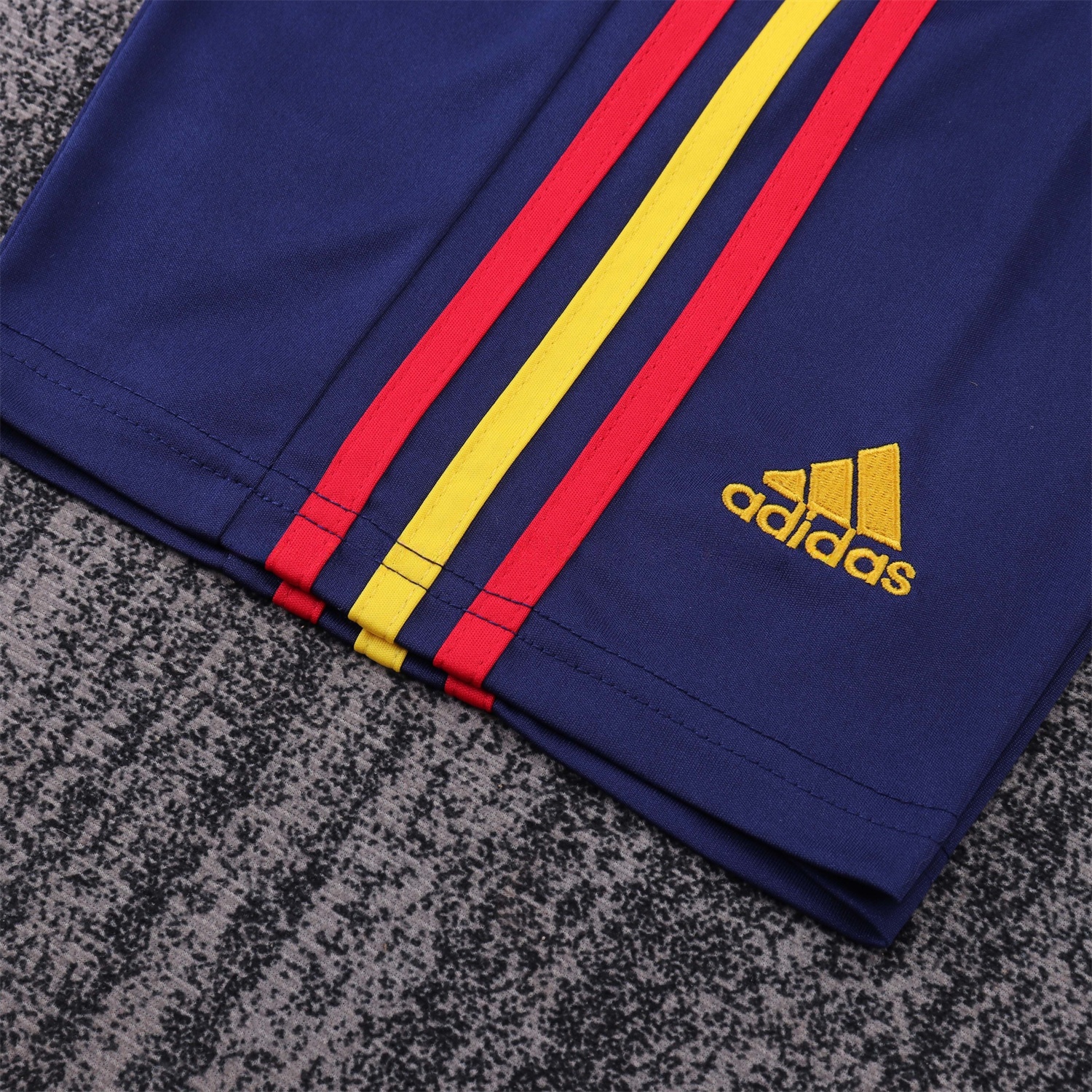Retro Spain 2010 Away Kids Kit - UnitedFutballJersey