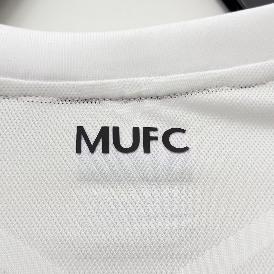 2010/2011 Retro Manchester United Away Football Shirt 1:1 Thai Quality