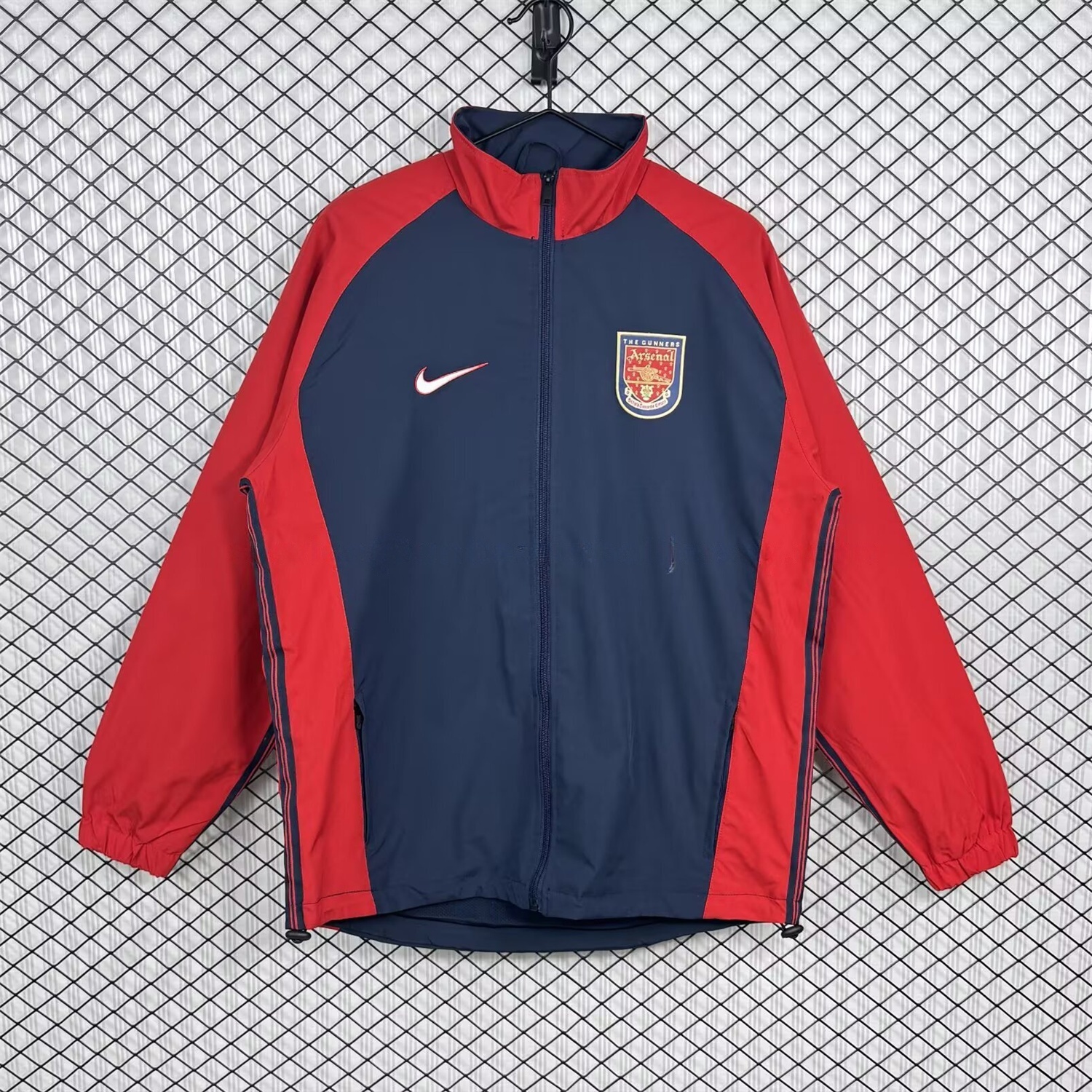 Retro Arsenal 1998-99 Home Windbreaker Jacket - Red And Dark Grey - UnitedFutballJersey