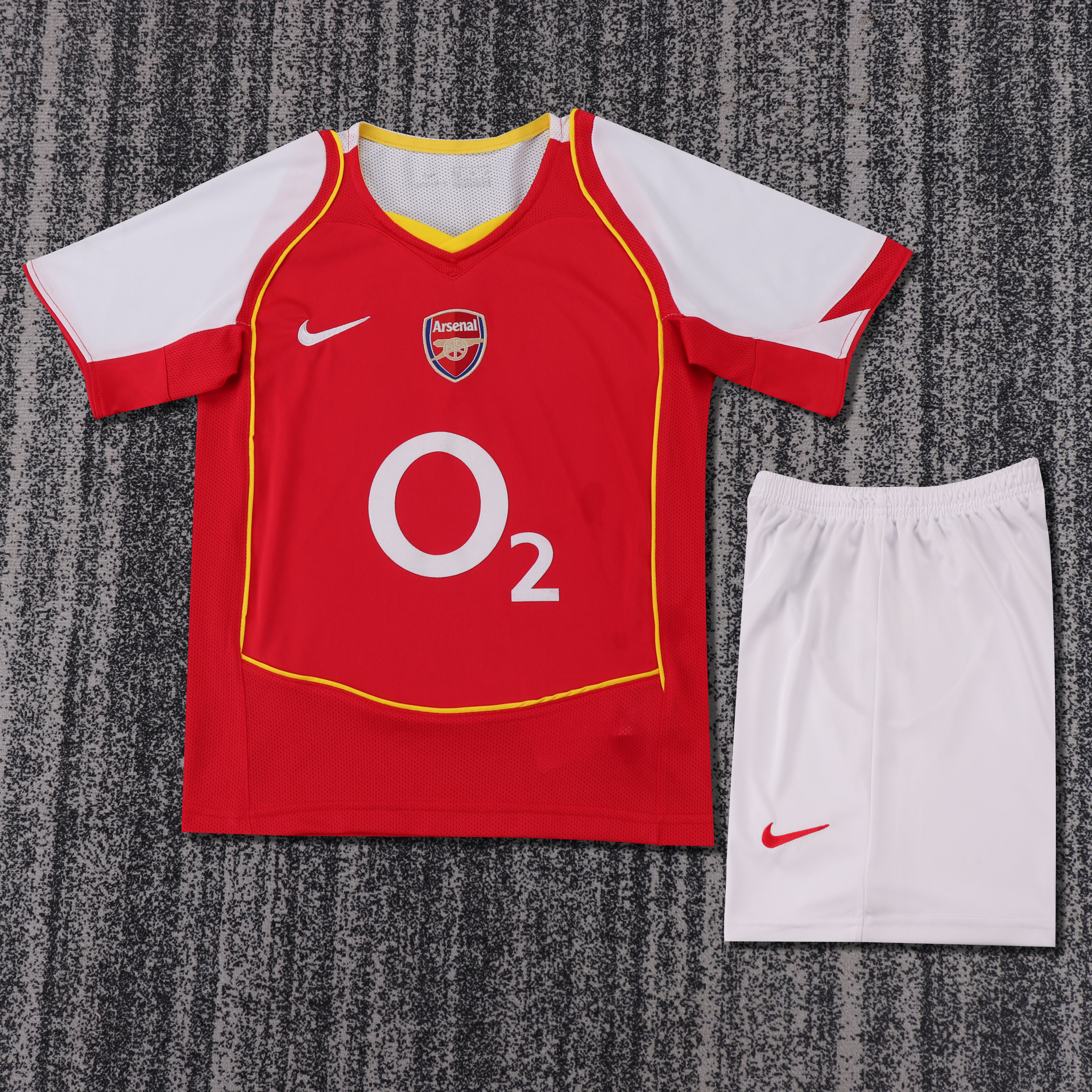 2004-2005 Retro Arsenal Home Football Shirt 1:1 Thai Quality Kids Size