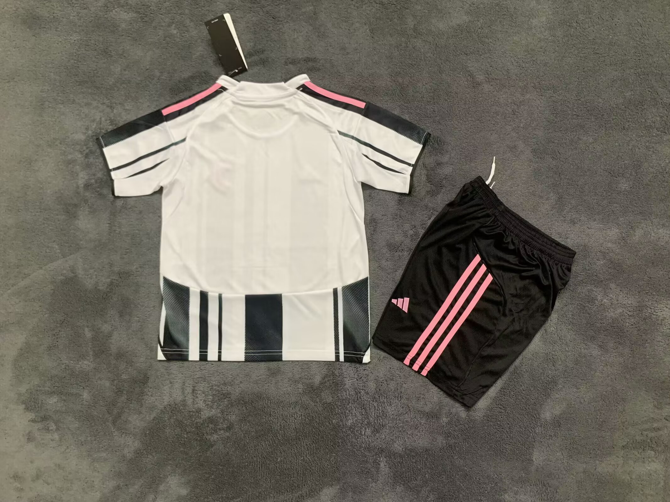 2025/2026 Juventus Home Football Jersey 1:1 Thai Quality Kids Size