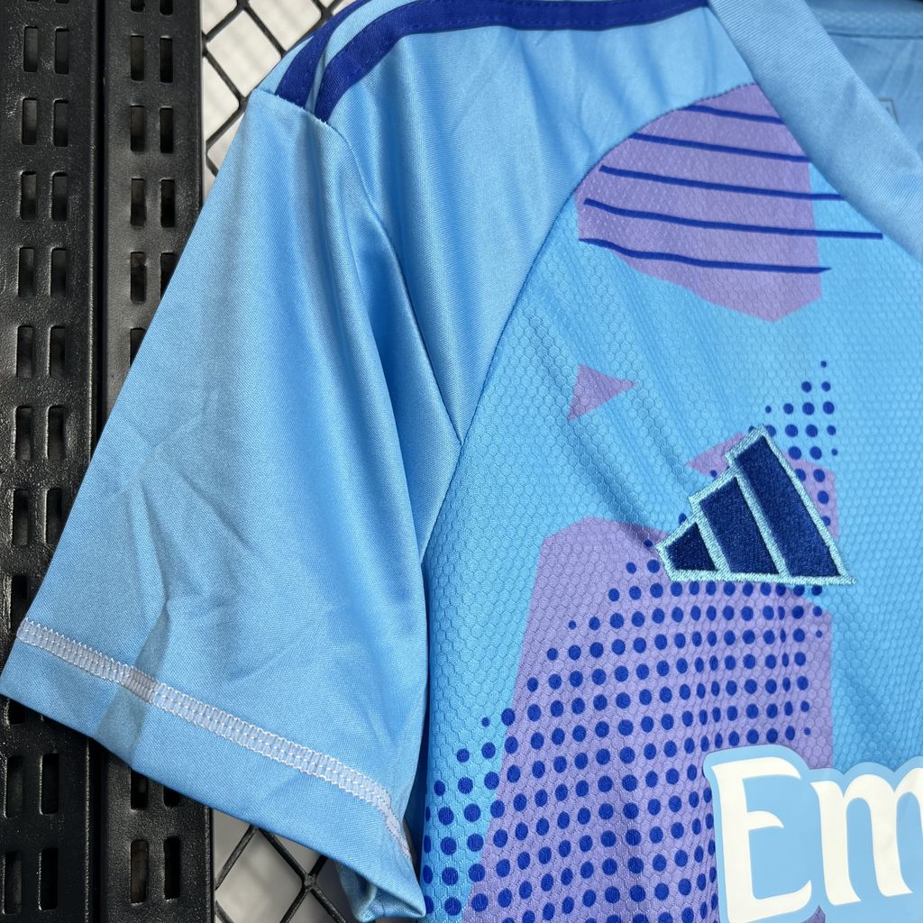 2024/2025 Real Madrid Goalkeeper Jersey 1:1 Thai Quality