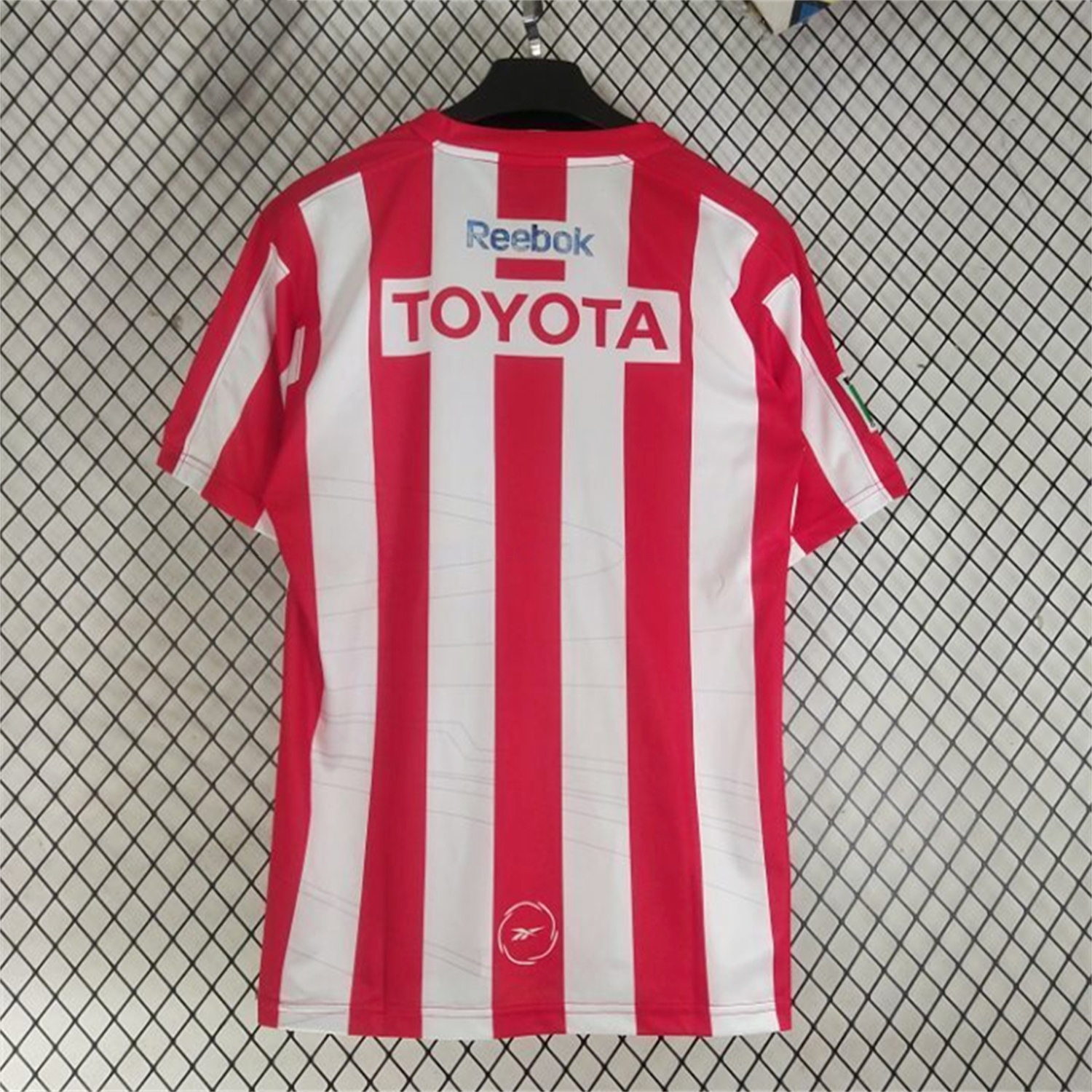 Retro Chivas de Guadalajara 2010-11 Home Jersey - UnitedFutballJersey