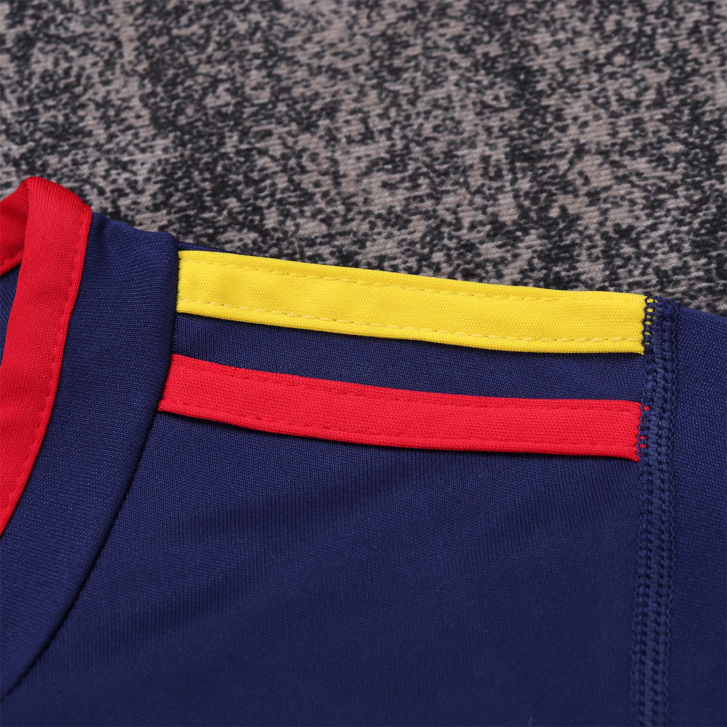 Retro Spain 2010 Away Kids Kit - UnitedFutballJersey