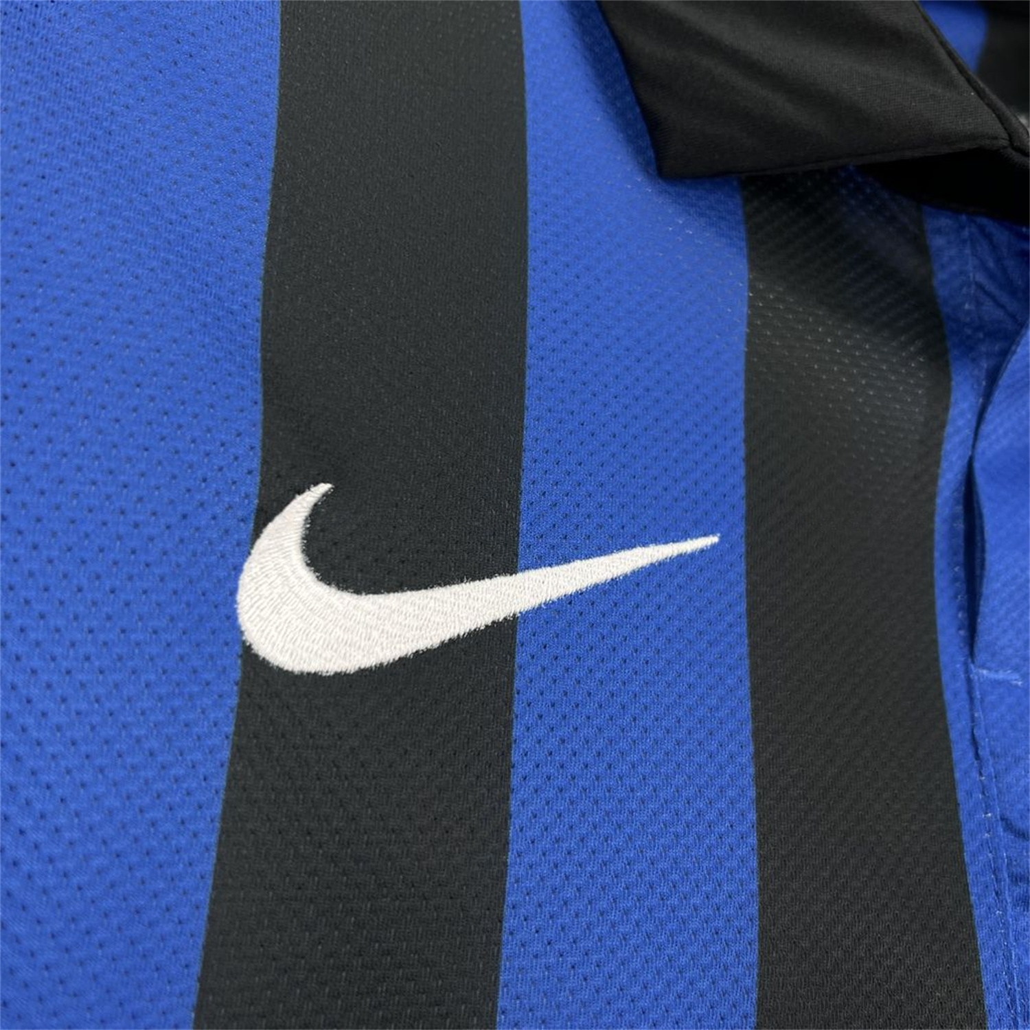 Retro Inter Milan 2011-12 Home Jersey - Fans Version - UnitedFutballJersey