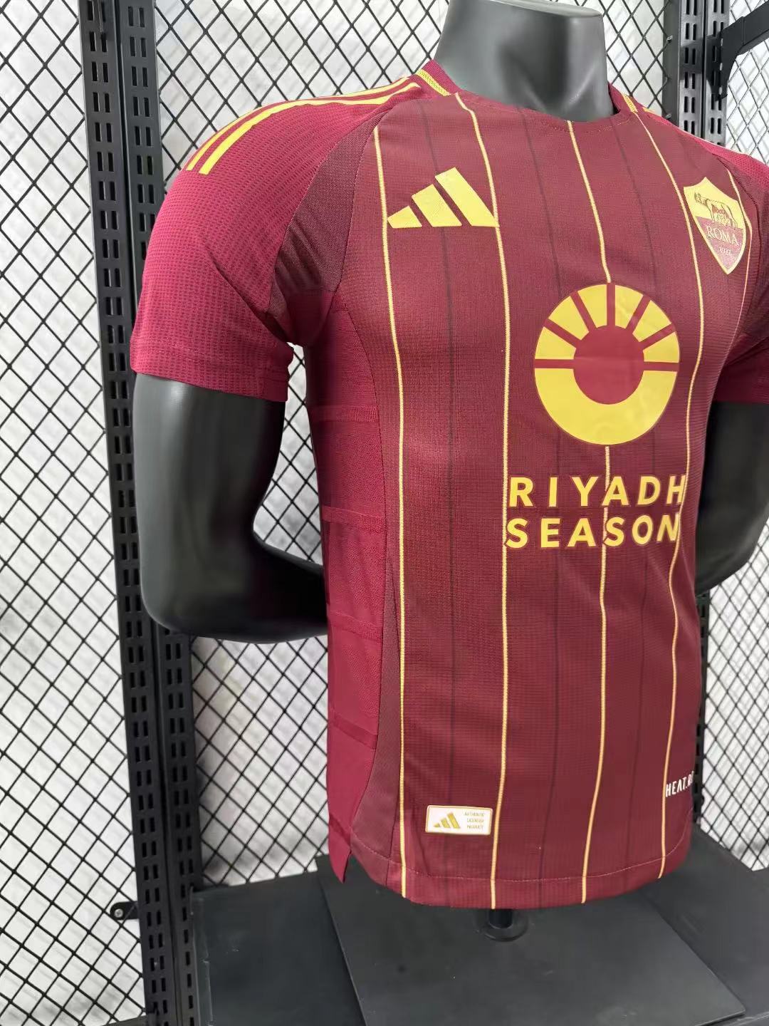2024/2025 Player Version Roma Home Soccer Jersey 1:1 Thai Quality