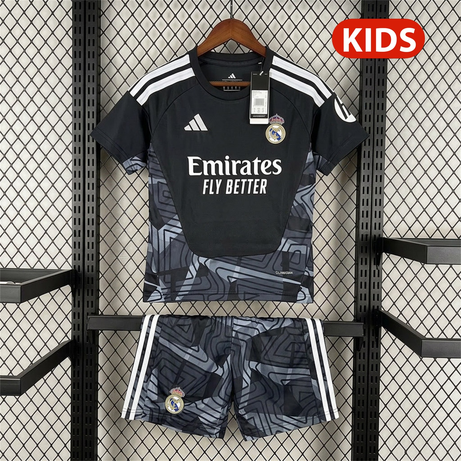 Real Madrid 26-27 Black Goalkeeper Kids Kit - UnitedFutballJersey