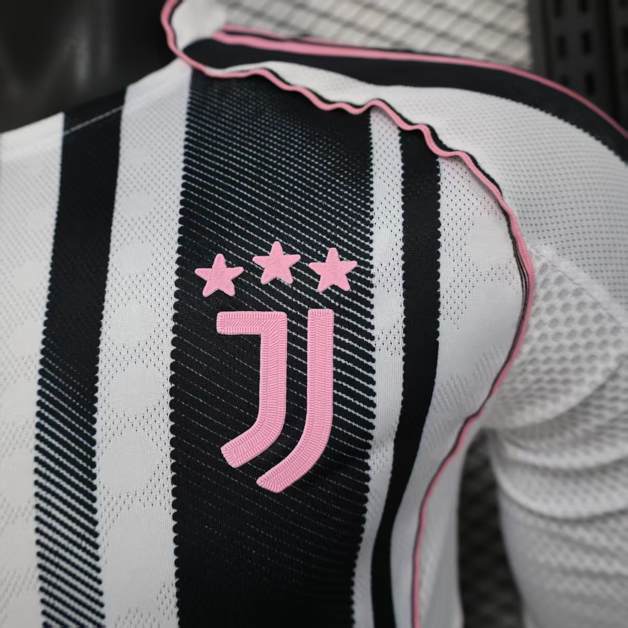 2025/2026 Long Sleeve Player Version Juventus Home Football Shirt 1:1 Thai Quality