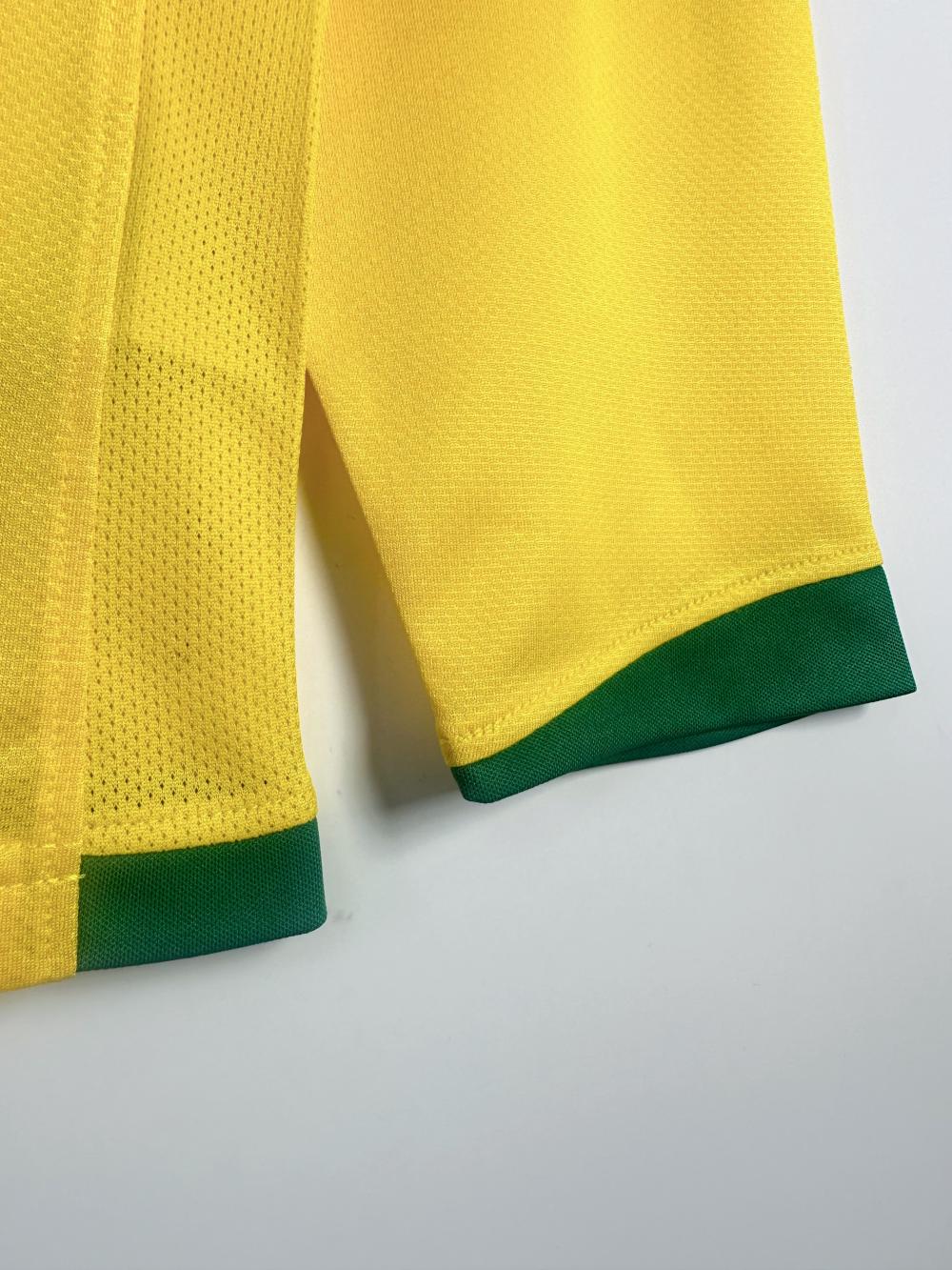 2006 Retro Long Sleeve Brazil Home Soccer Jersey 1:1 Thai Quality