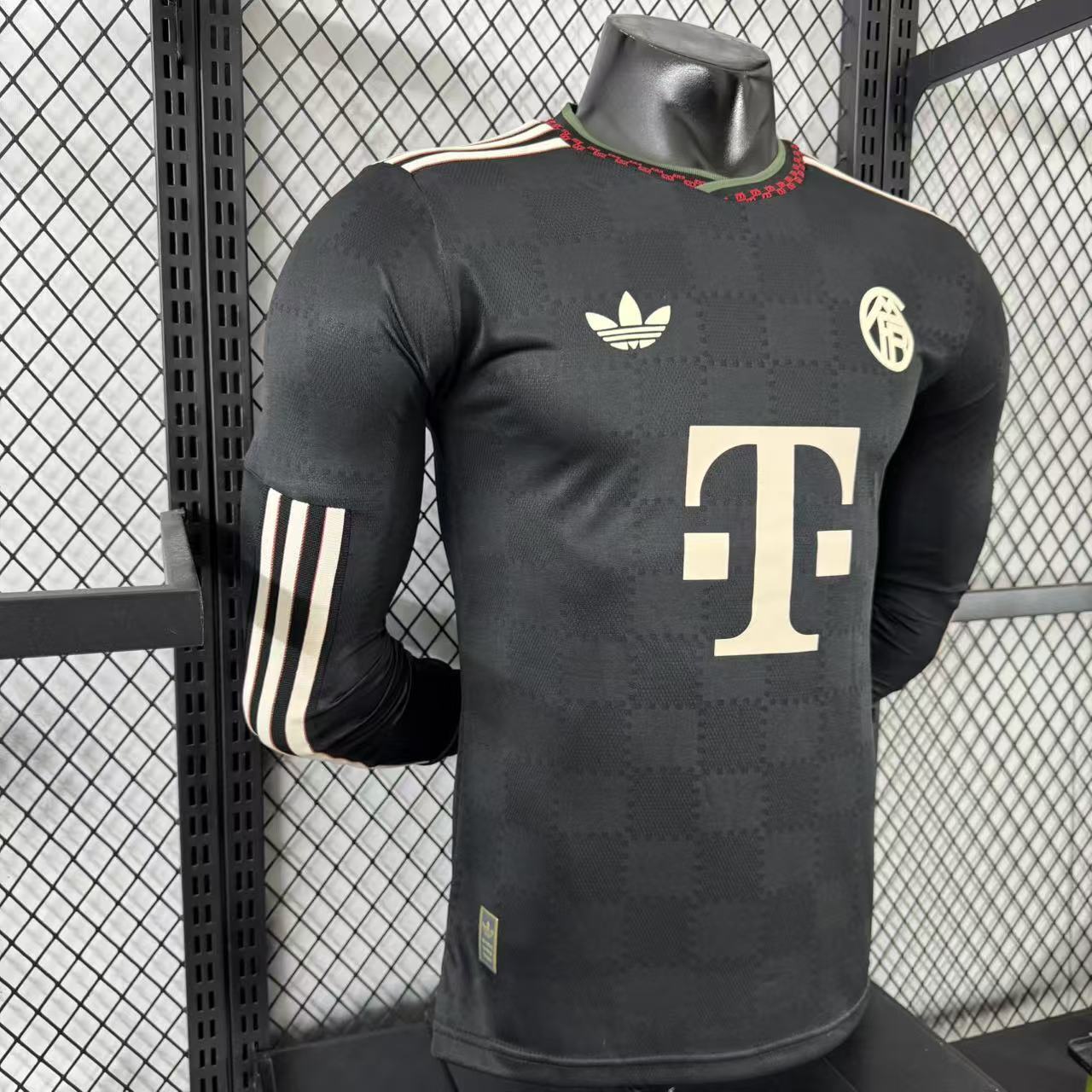 2025/2026 Long Sleeves  Player Version Bayern Munich Third Away Football Shirt 1:1 Thai Quality