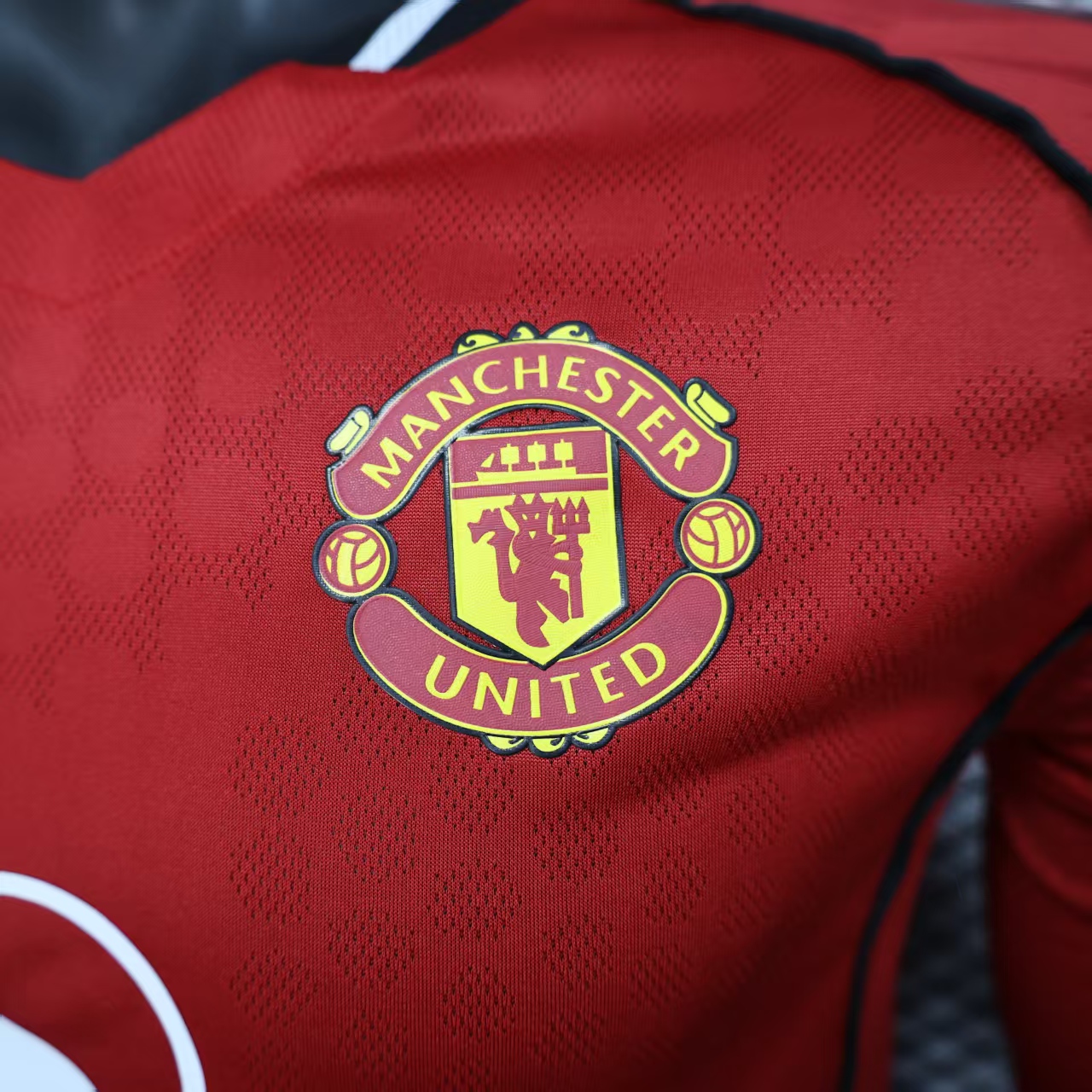 2025/2026 Long Sleeve Player Version Manchester United Home Football Shirt 1:1 Thai Quality