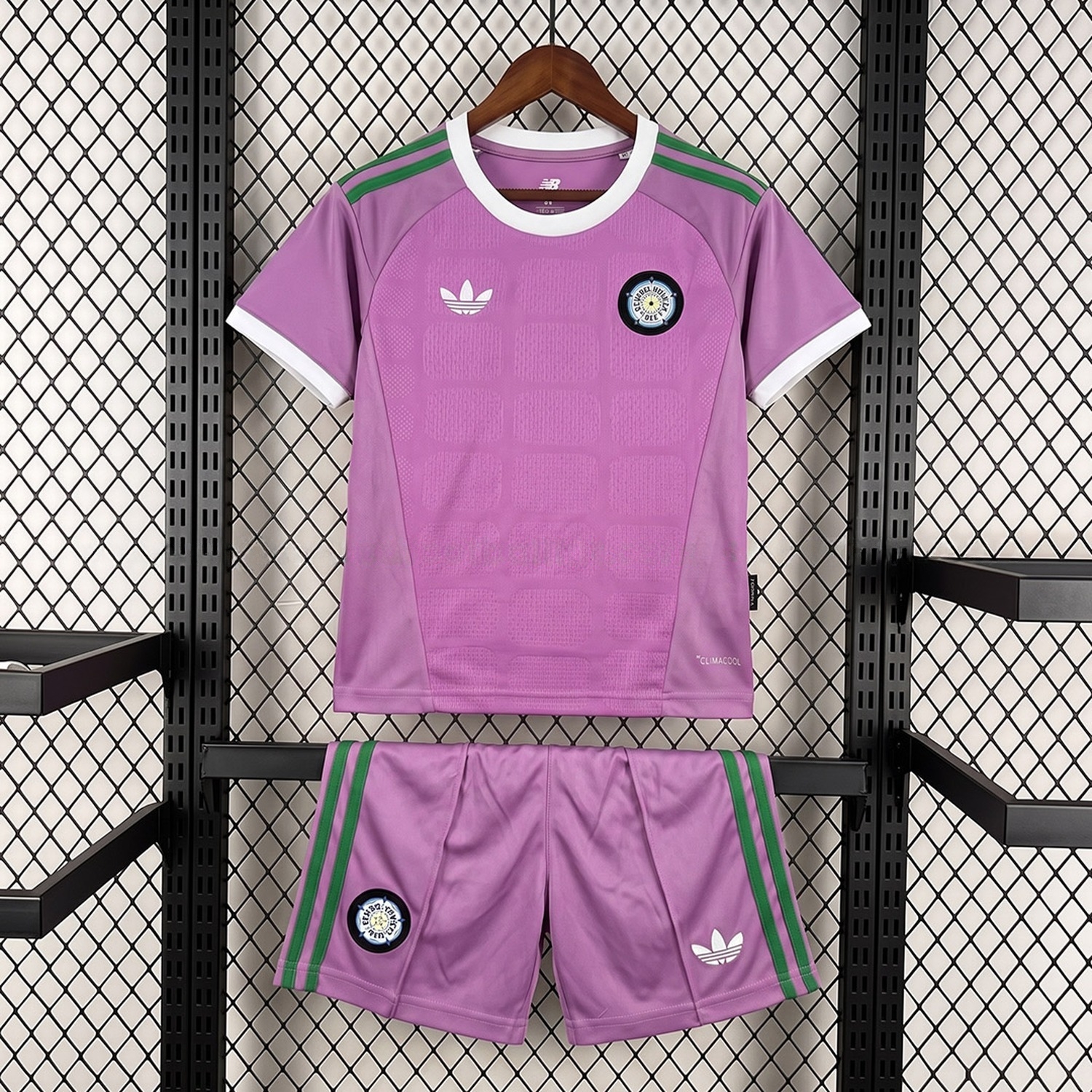 Leeds United 26-27 Purple Goalkeeper Kids Kit - UnitedFutballJersey