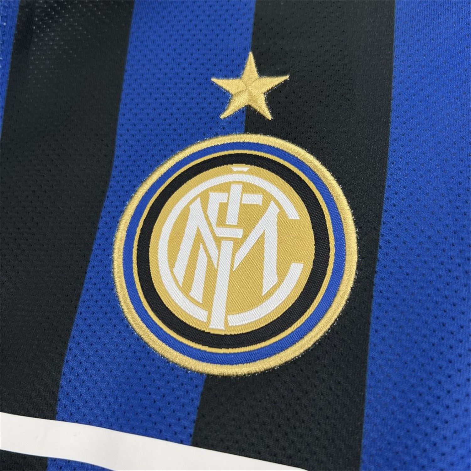 Retro Inter Milan 2011-12 Home Jersey - Fans Version - UnitedFutballJersey