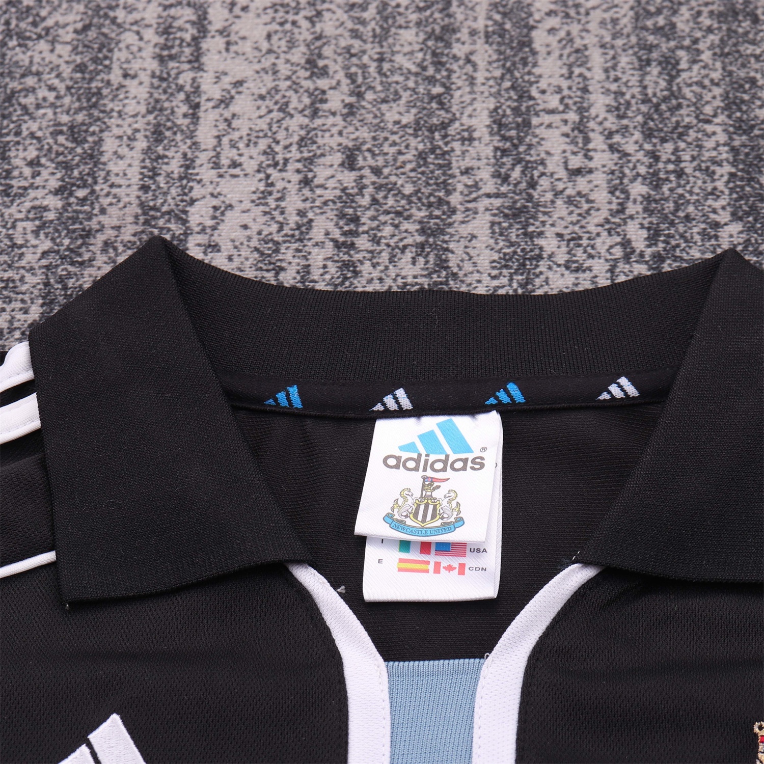 Retro Newcastle United 2000-01 Away Kids Kit - UnitedFutballJersey