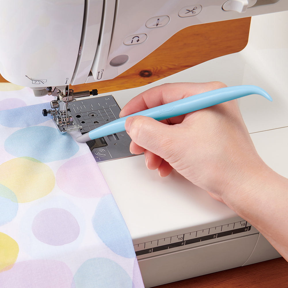 Clover Hold It Precision Stiletto - Joann Fabrics