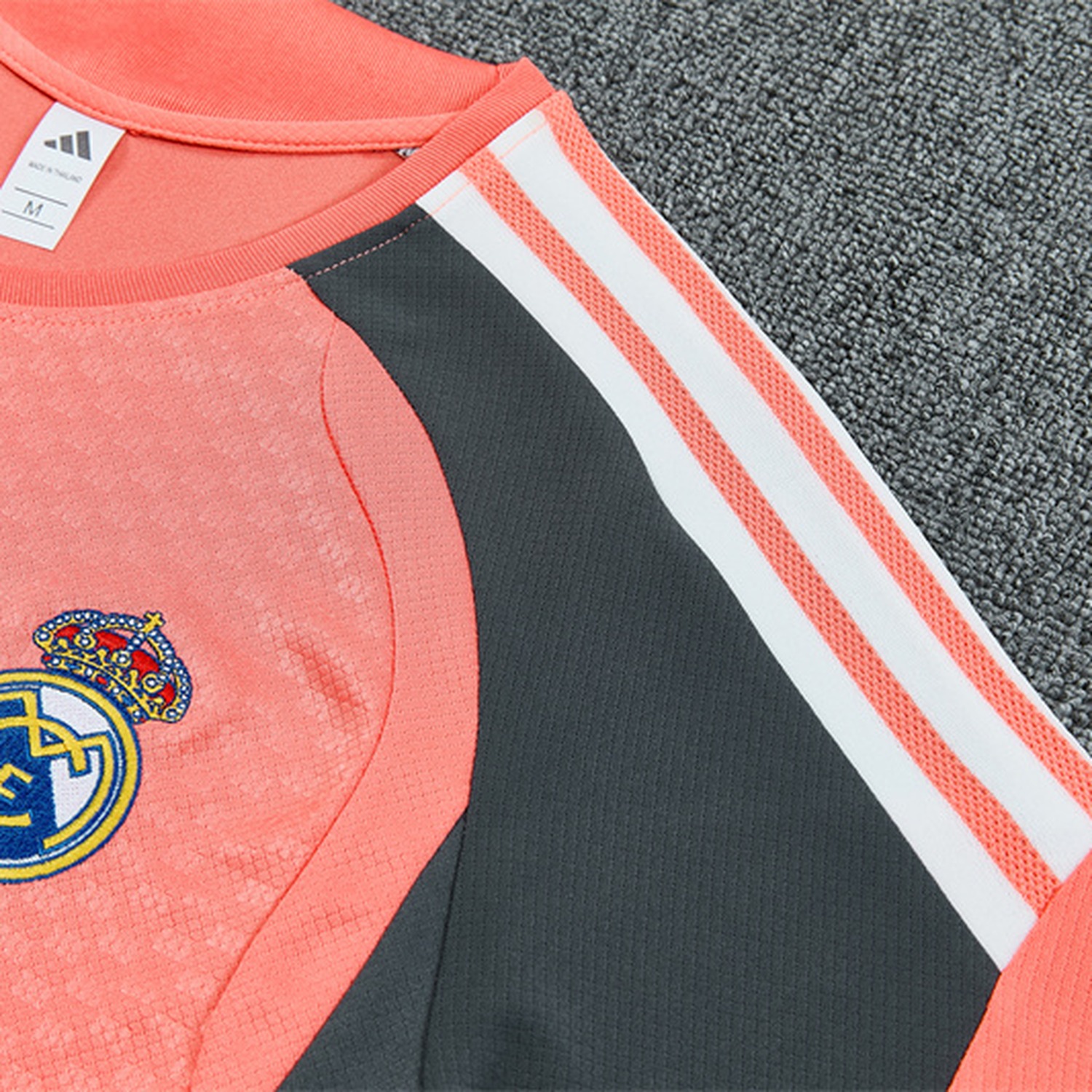 Real Madrid 26-27 Short-Sleeve Training Set - Pink Top & Deep Grey Shorts - UnitedFutballJersey