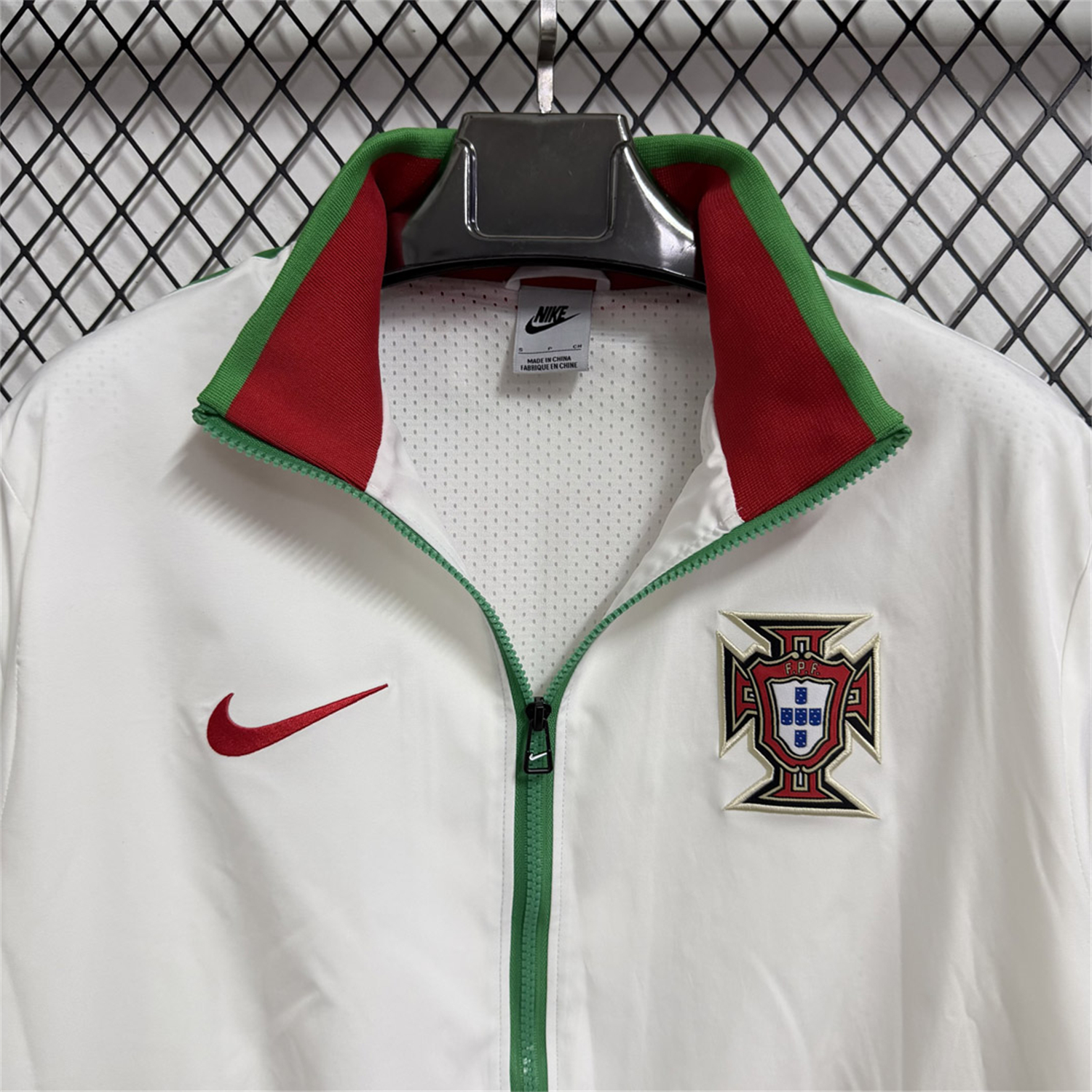 Retro Portugal 2010-11 White Windbreaker - UnitedFutballJersey