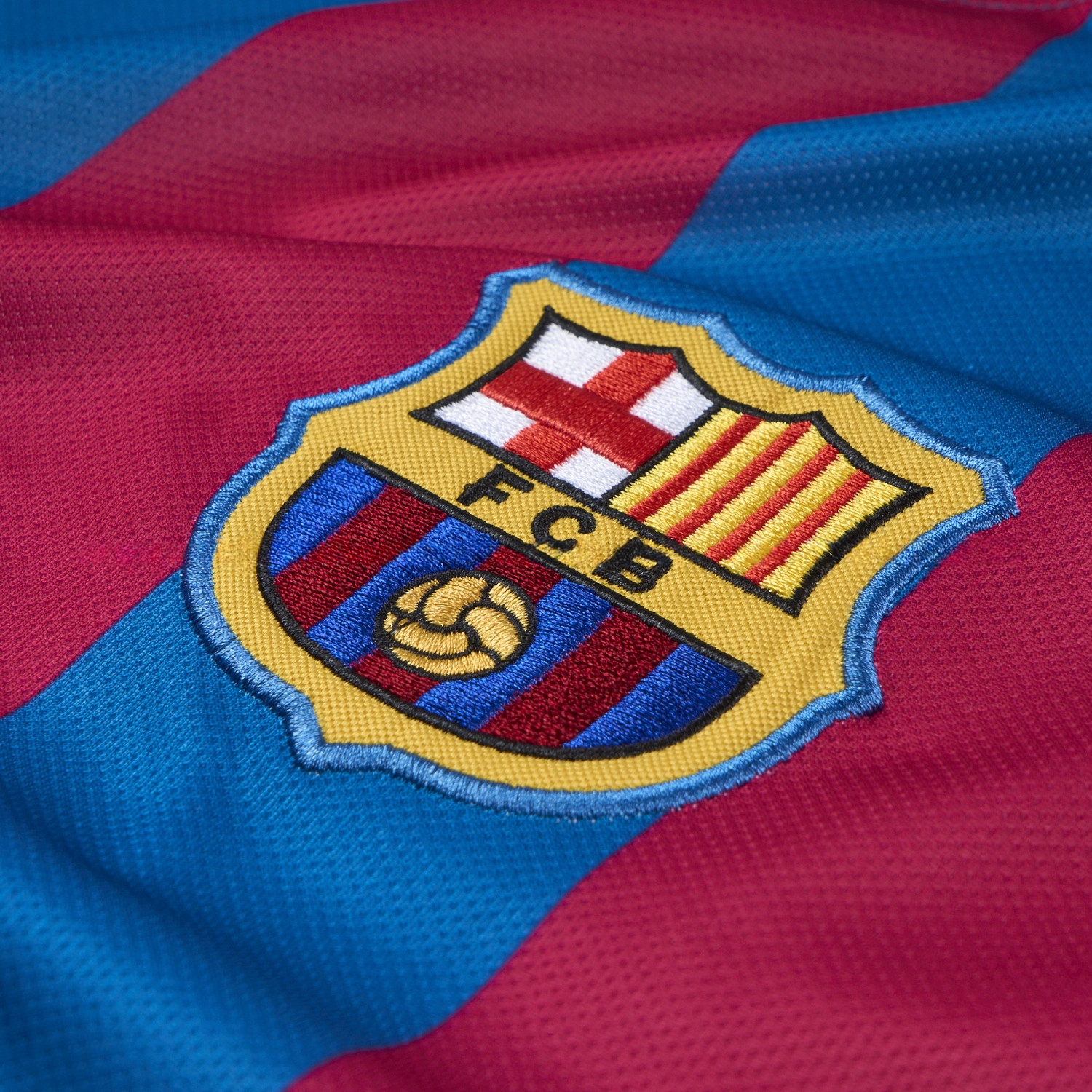 Retro Barcelona 05-06 Home Jersey - UnitedFutballJersey