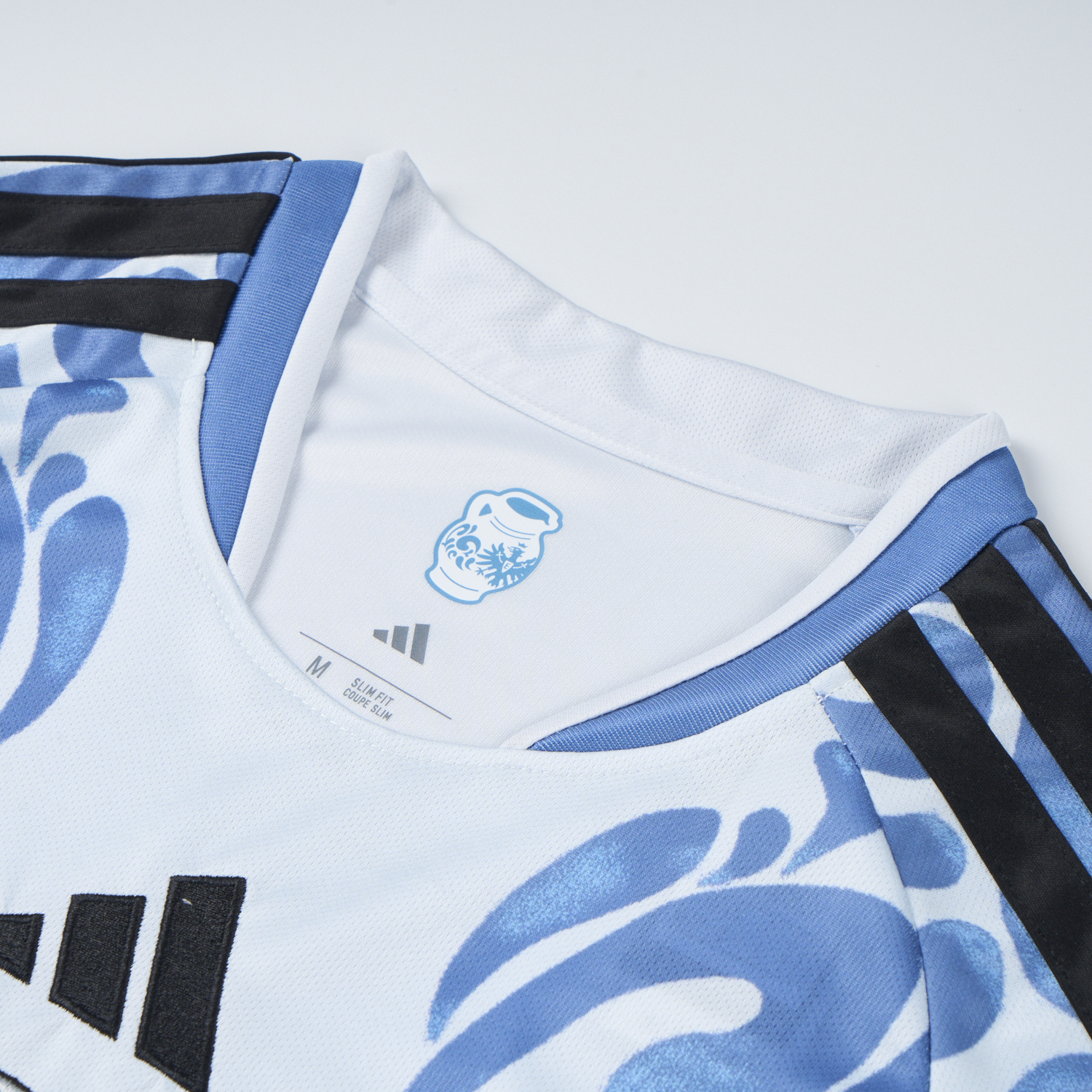 Frankfurt 26-27 Third Jersey - Fans Version - UnitedFutballJersey