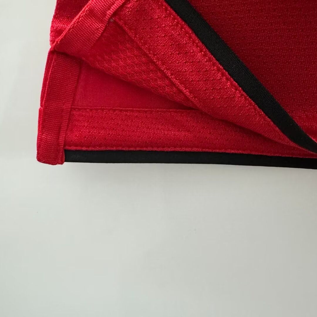 2010/2011 Retro Manchester United Home Football Shirt 1:1 Thai Quality
