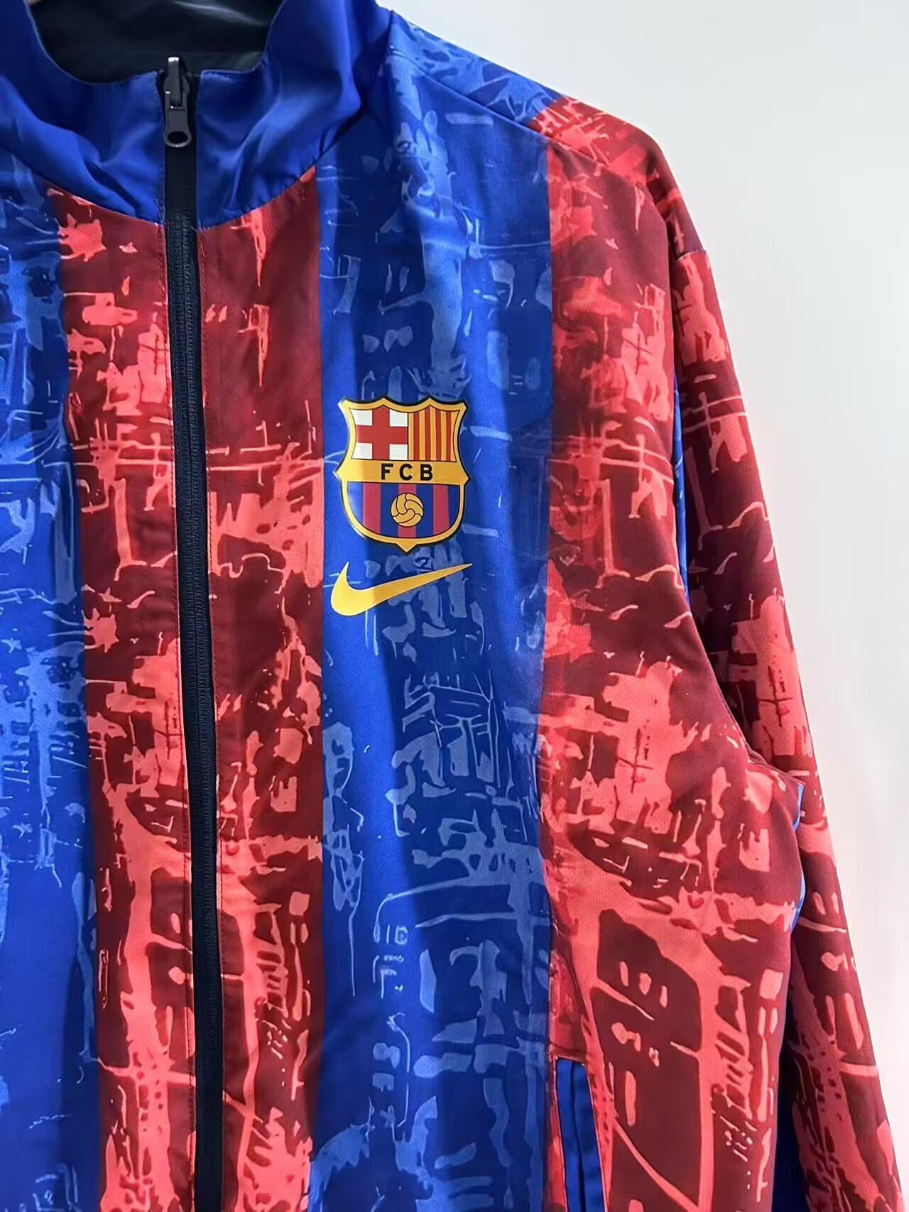 2025/2026 Barcelona Reversible Windbreaker Soccer Jersey 1:1 Thai Quality 02