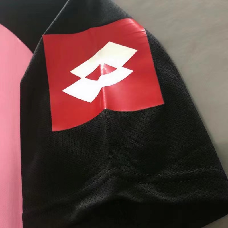 2002/2003 Retro Juventus Pink Soccer Jersey 1:1 Thai Quality