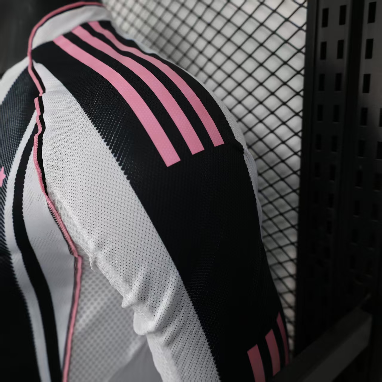 2025/2026 Long Sleeve Player Version Juventus Home Football Shirt 1:1 Thai Quality