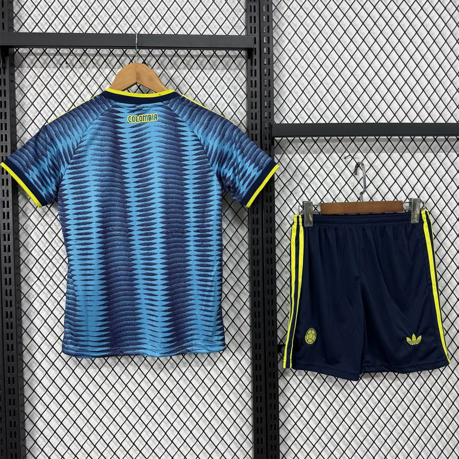 Colombia 2026 Away Kids Kit - UnitedFutballJersey