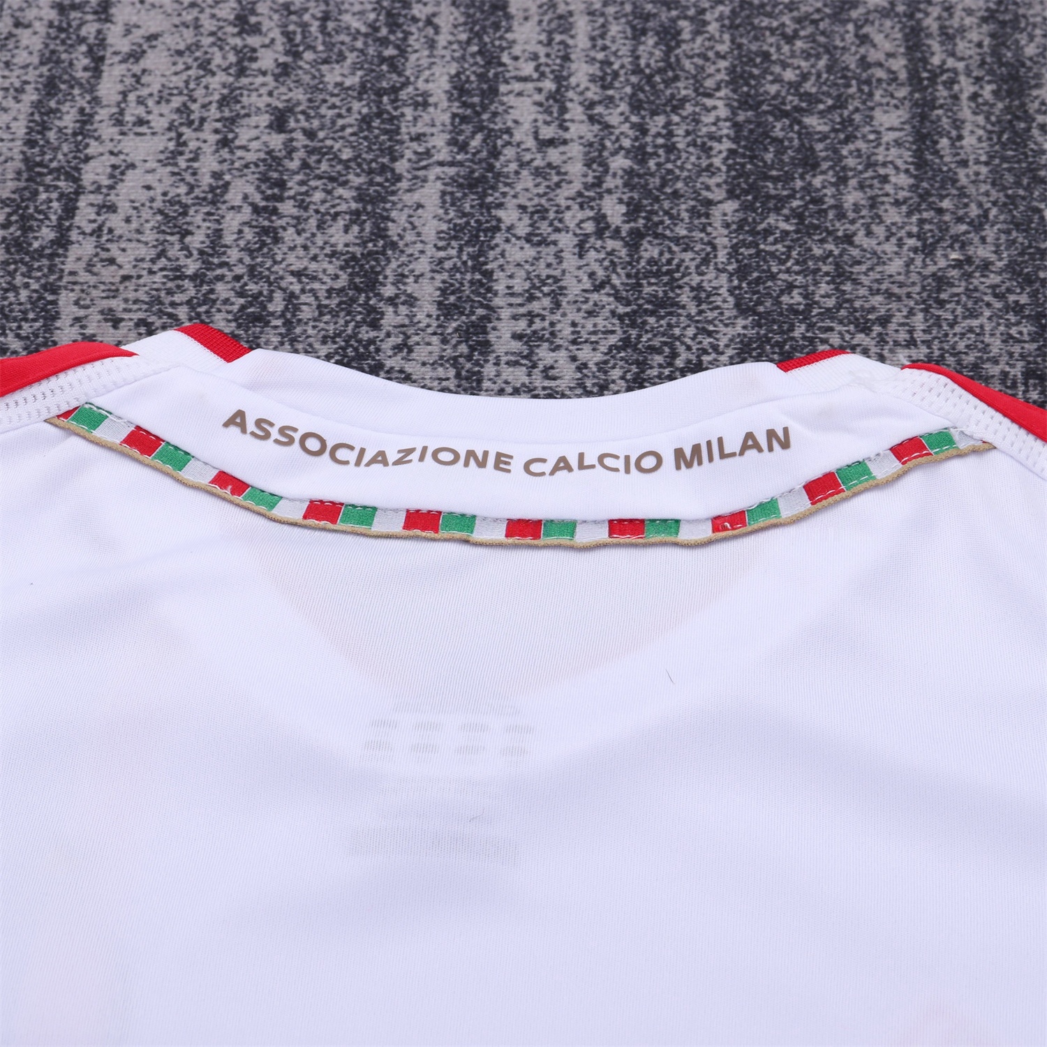 Retro AC Milan 2011-12 Away Kids Kit - UnitedFutballJersey