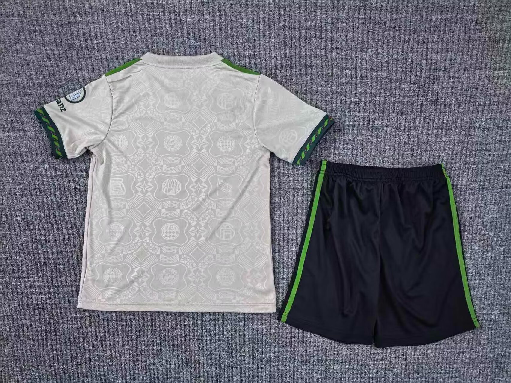 2025/2026 Bayern Munich Oktoberfest Football Jersey 1:1 Thai Quality Kids Size