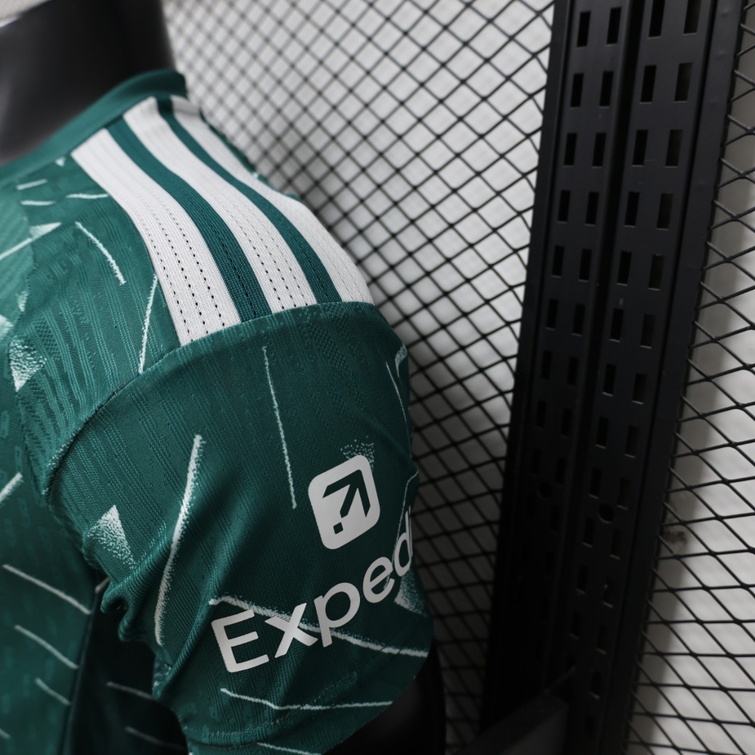 Liver.pool 26-27 Goalkeeper Teal Green Jersey - Player Version - UnitedFutballJersey
